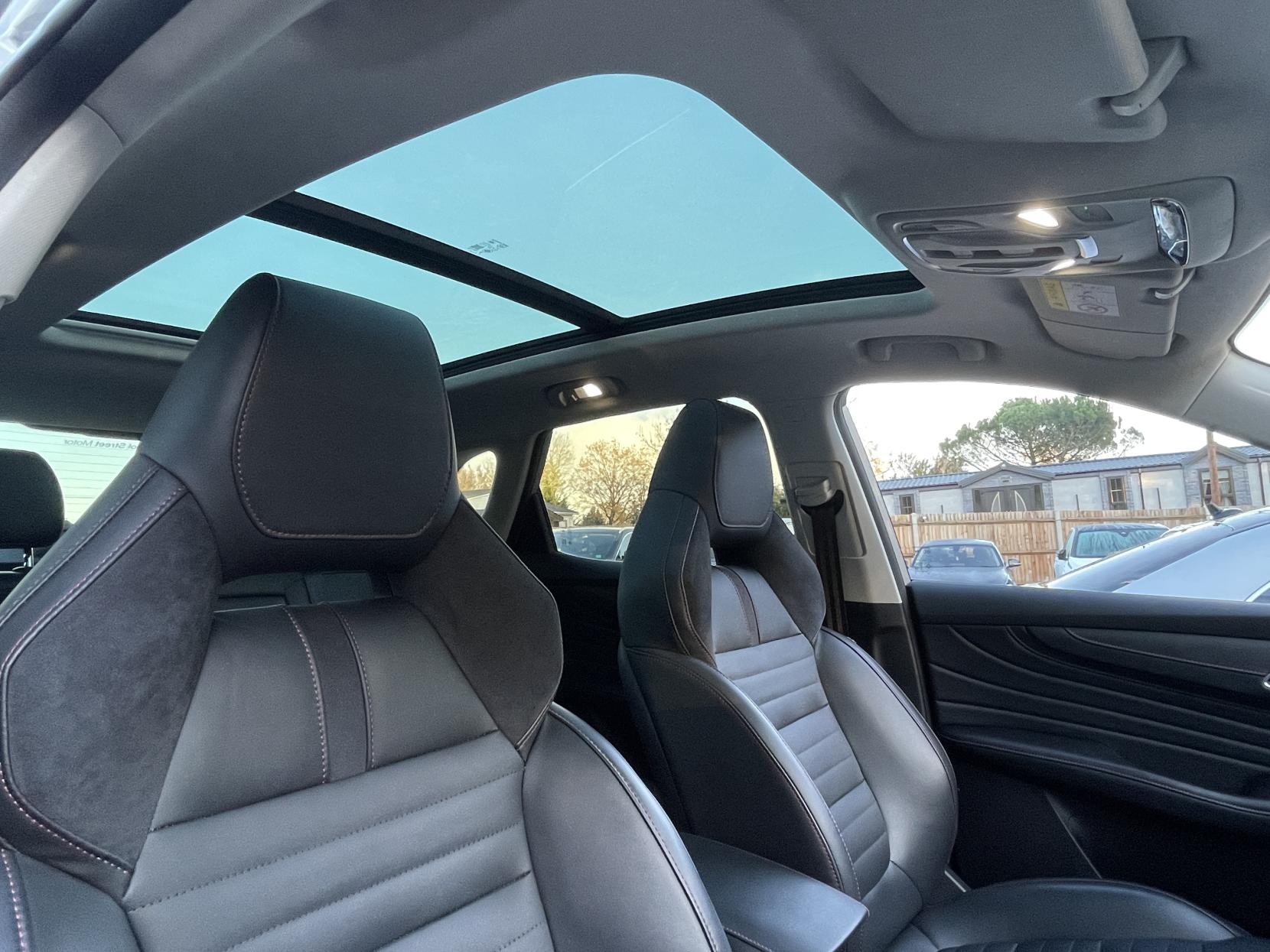 MG MG HS 1.5 T-GDI 16.6kWh Exclusive SUV 5dr Petrol Plug-in Hybrid Auto Euro 6 (s/s) (258 ps)