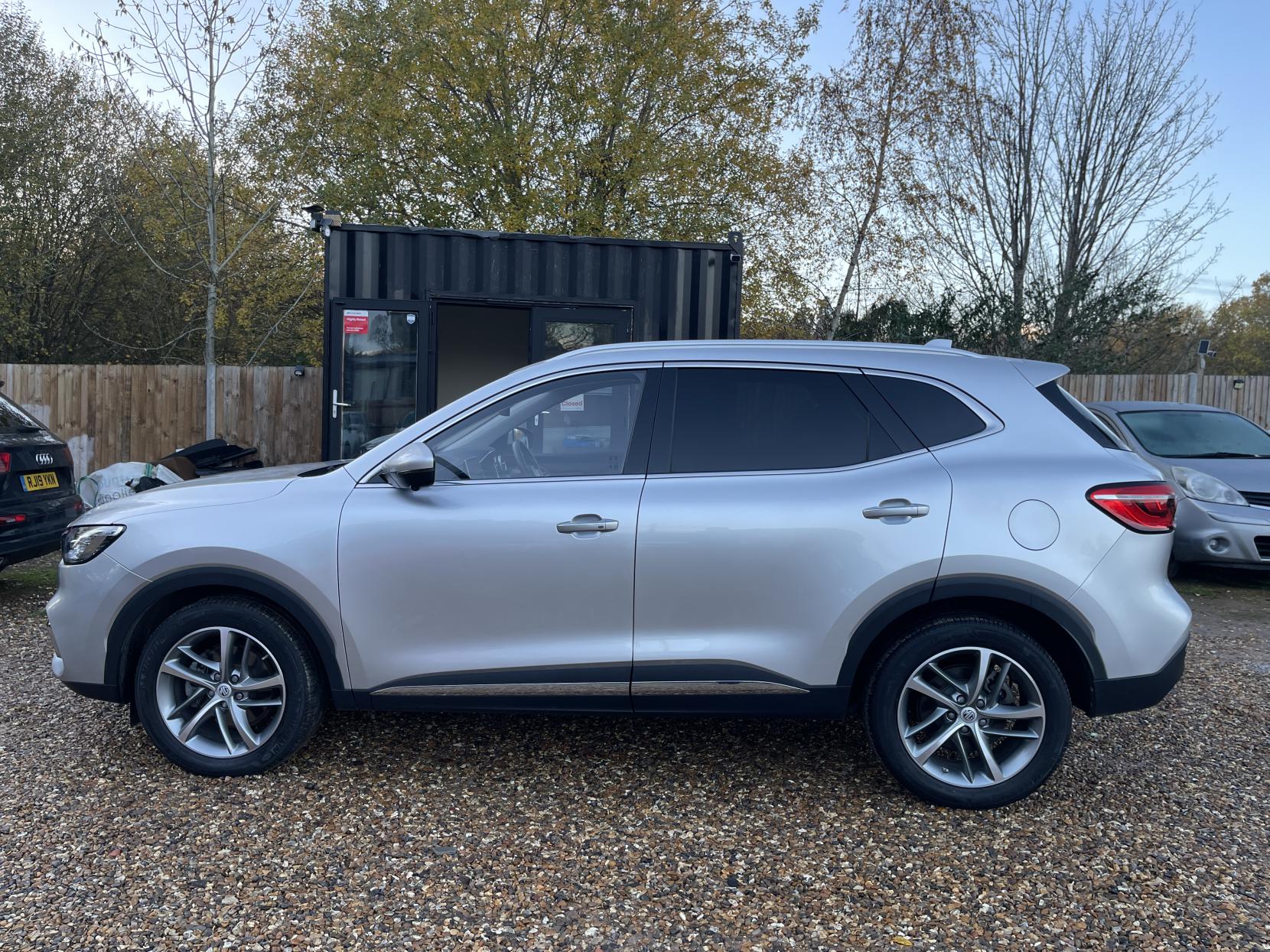 MG MG HS 1.5 T-GDI 16.6kWh Exclusive SUV 5dr Petrol Plug-in Hybrid Auto Euro 6 (s/s) (258 ps)