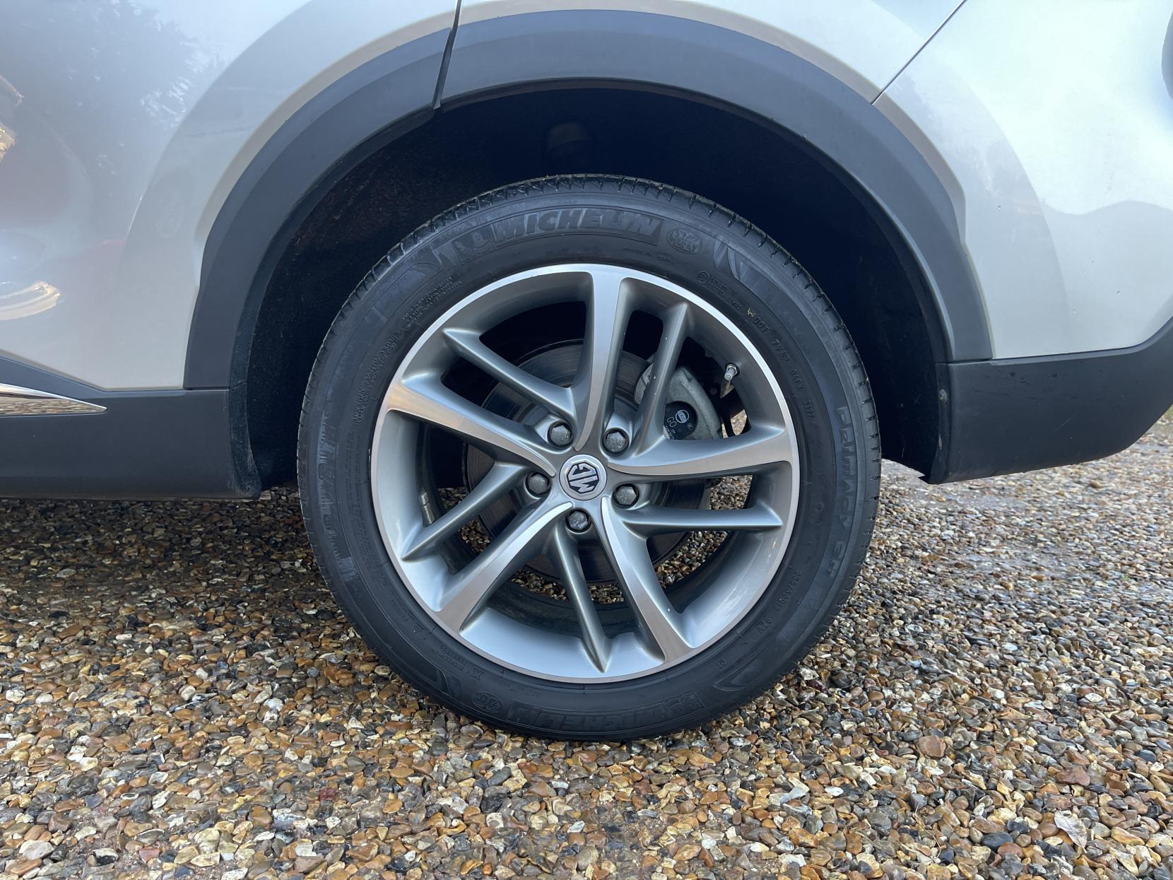 MG MG HS 1.5 T-GDI 16.6kWh Exclusive SUV 5dr Petrol Plug-in Hybrid Auto Euro 6 (s/s) (258 ps)