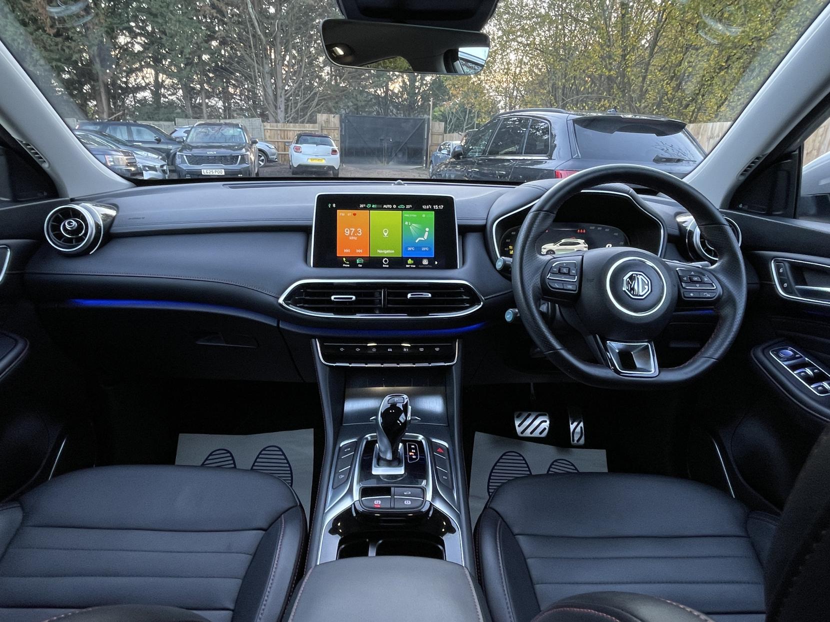 MG MG HS 1.5 T-GDI 16.6kWh Exclusive SUV 5dr Petrol Plug-in Hybrid Auto Euro 6 (s/s) (258 ps)