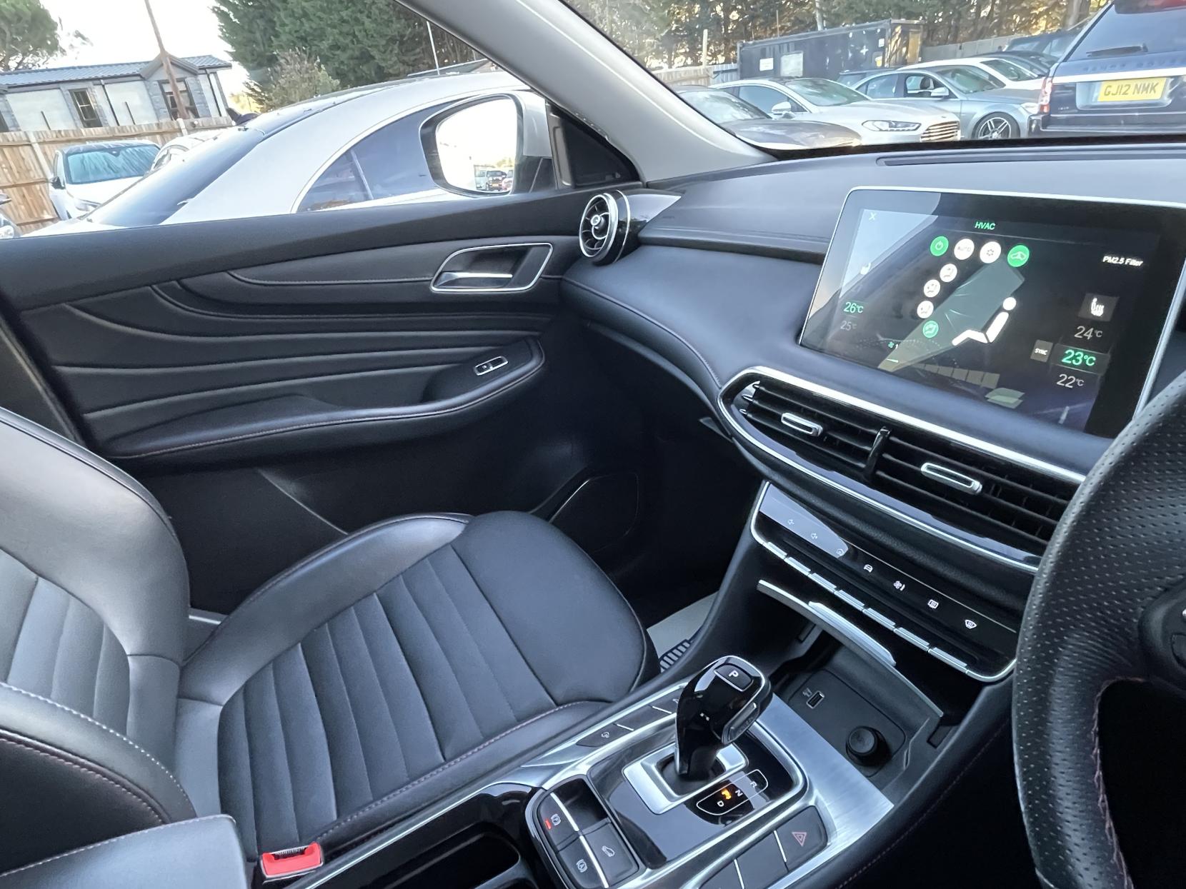 MG MG HS 1.5 T-GDI 16.6kWh Exclusive SUV 5dr Petrol Plug-in Hybrid Auto Euro 6 (s/s) (258 ps)