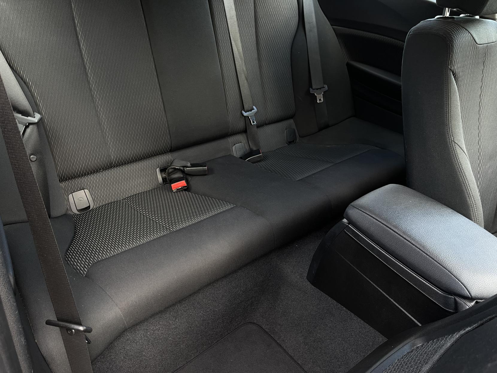 BMW 1 Series 1.6 118i SE Hatchback 3dr Petrol Manual Euro 6 (s/s) (136 ps)