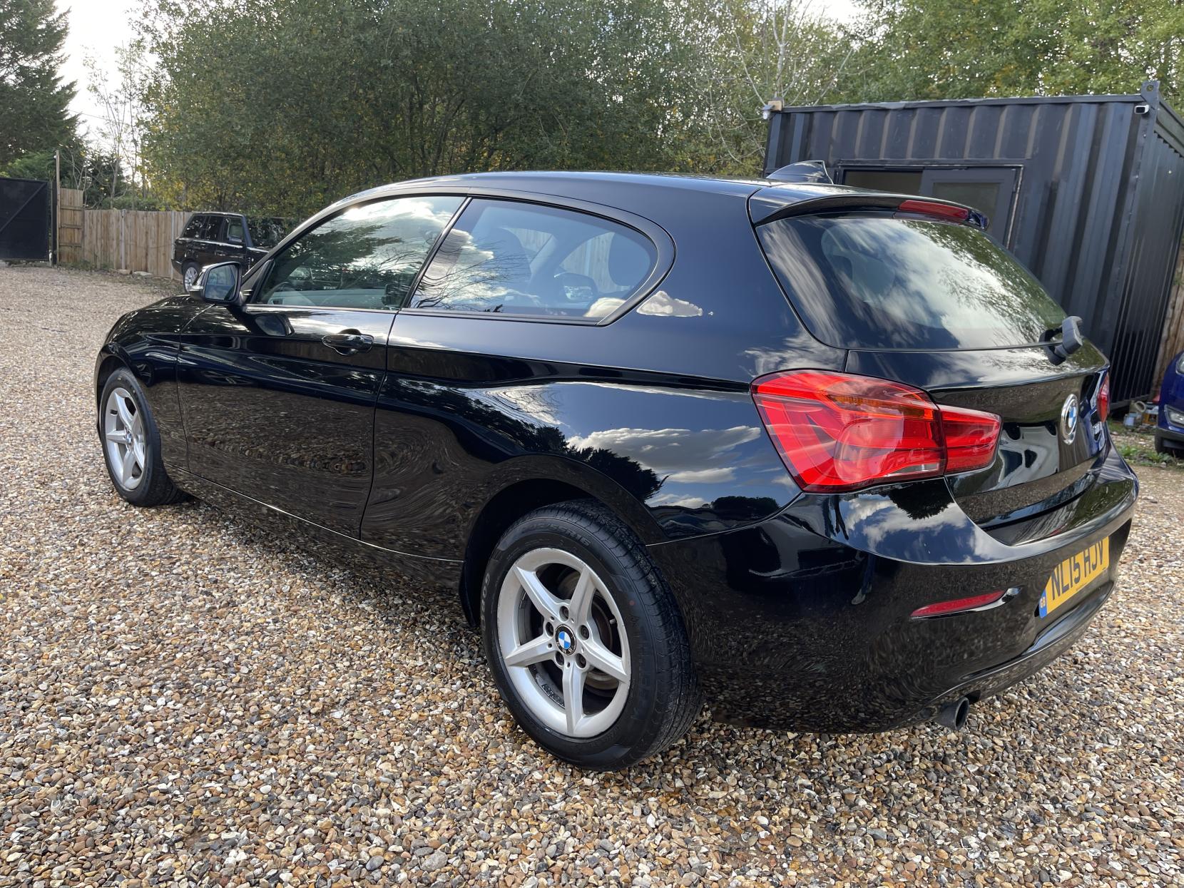 BMW 1 Series 1.6 118i SE Hatchback 3dr Petrol Manual Euro 6 (s/s) (136 ps)