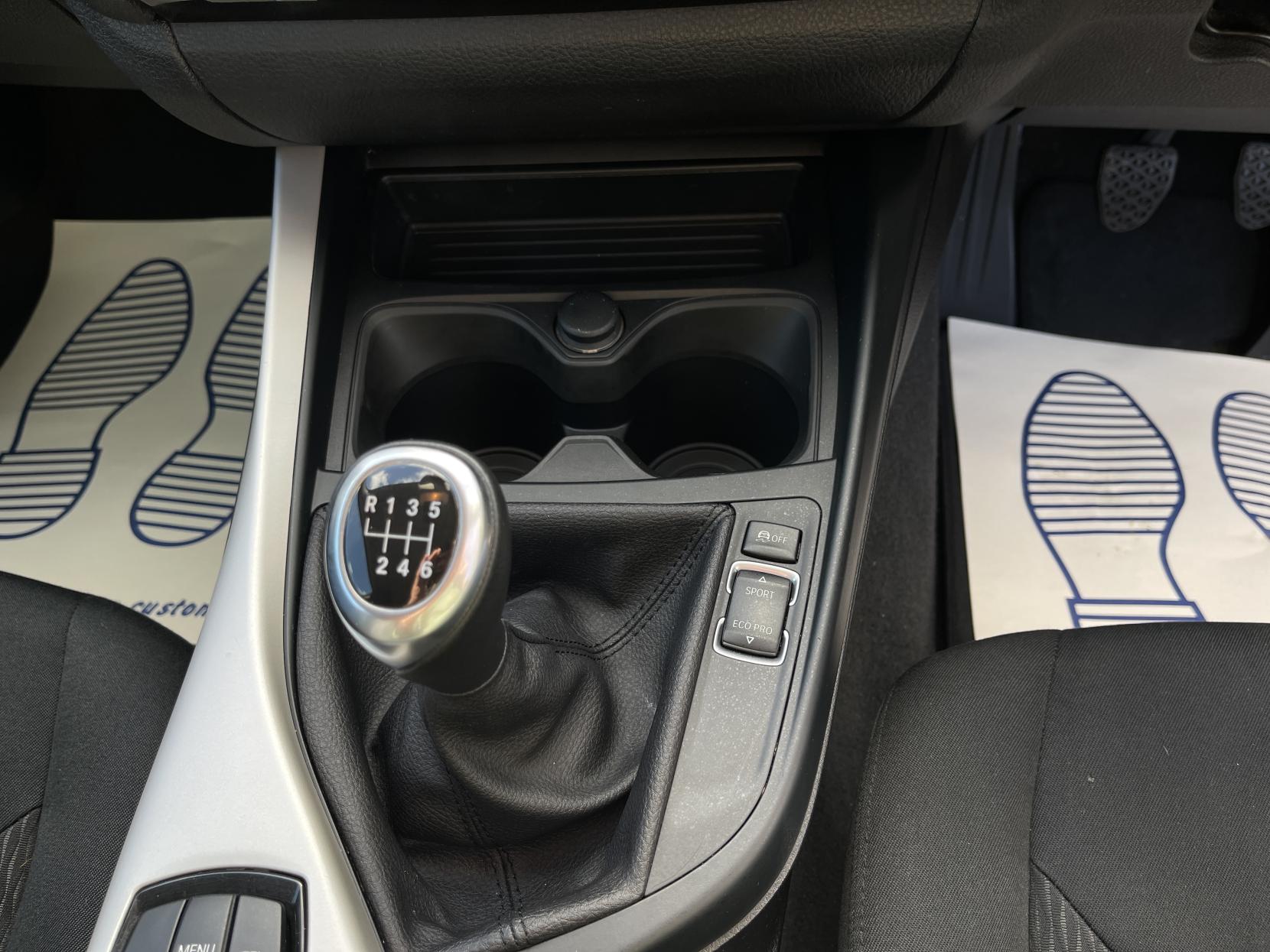 BMW 1 Series 1.6 118i SE Hatchback 3dr Petrol Manual Euro 6 (s/s) (136 ps)