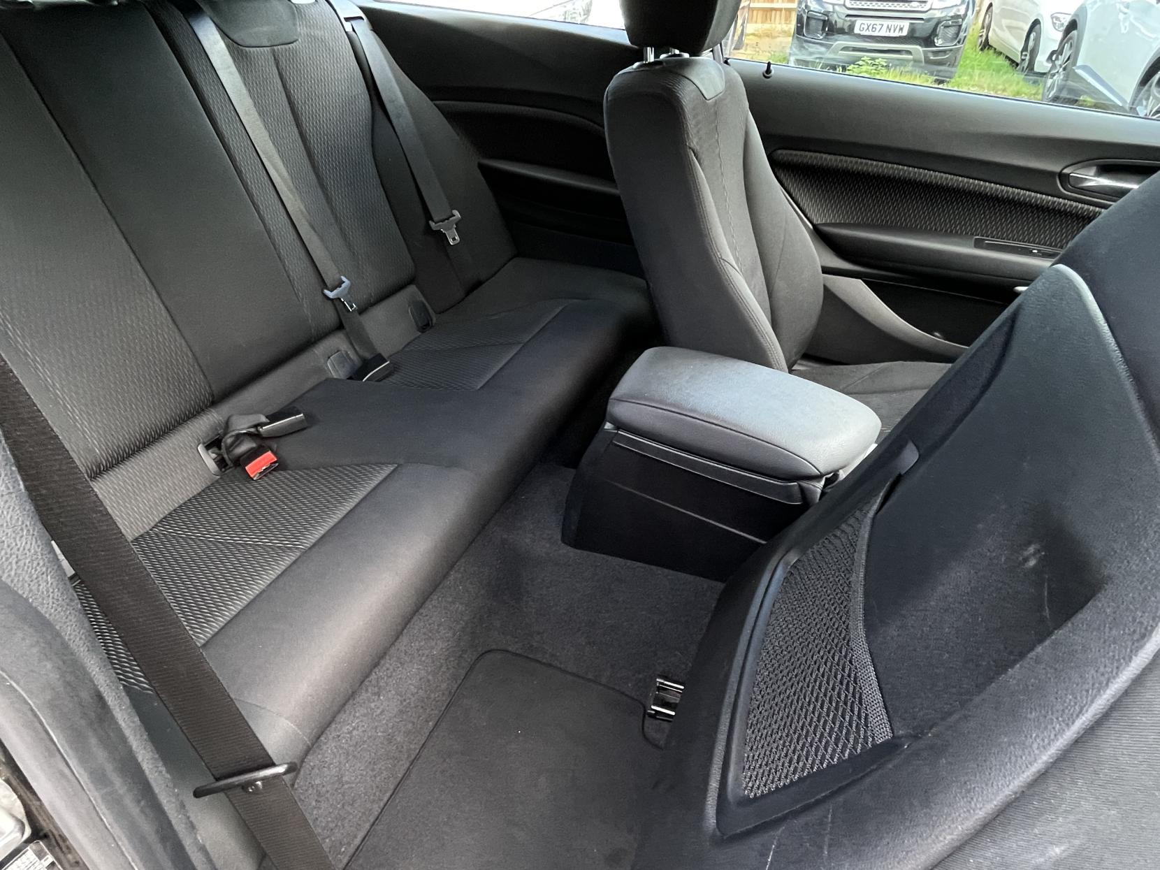 BMW 1 Series 1.6 118i SE Hatchback 3dr Petrol Manual Euro 6 (s/s) (136 ps)