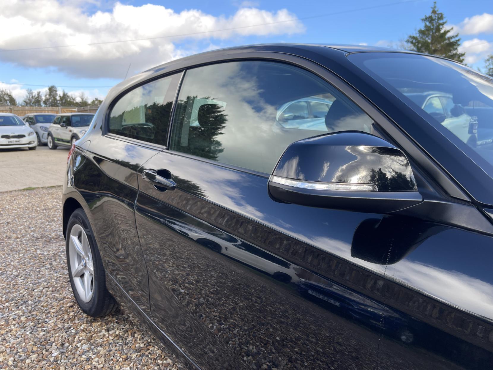 BMW 1 Series 1.6 118i SE Hatchback 3dr Petrol Manual Euro 6 (s/s) (136 ps)