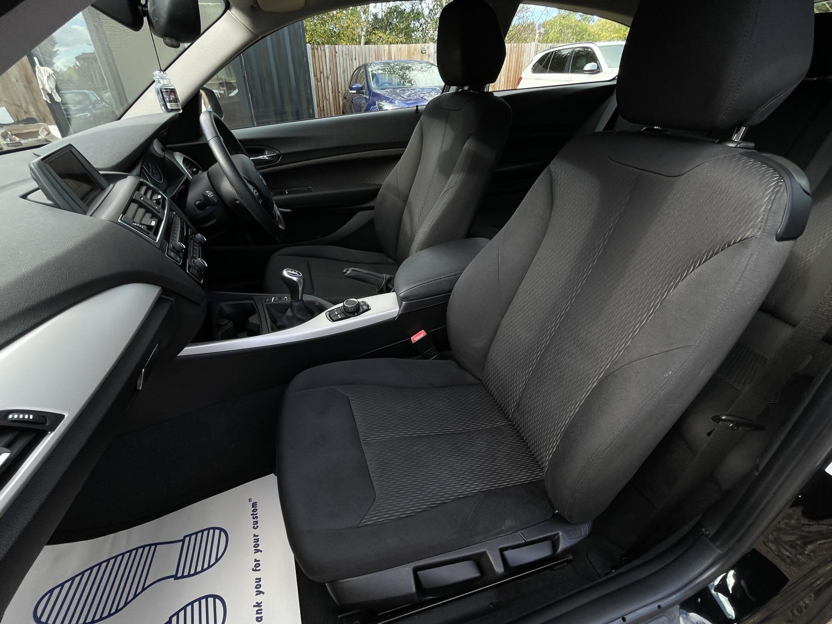 BMW 1 Series 1.6 118i SE Hatchback 3dr Petrol Manual Euro 6 (s/s) (136 ps)