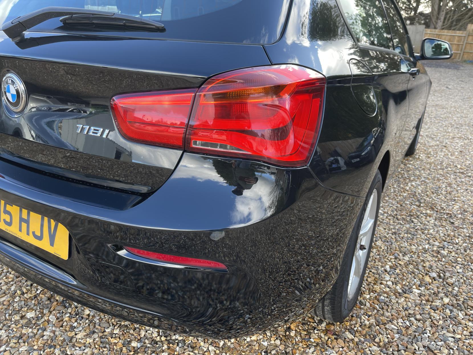 BMW 1 Series 1.6 118i SE Hatchback 3dr Petrol Manual Euro 6 (s/s) (136 ps)