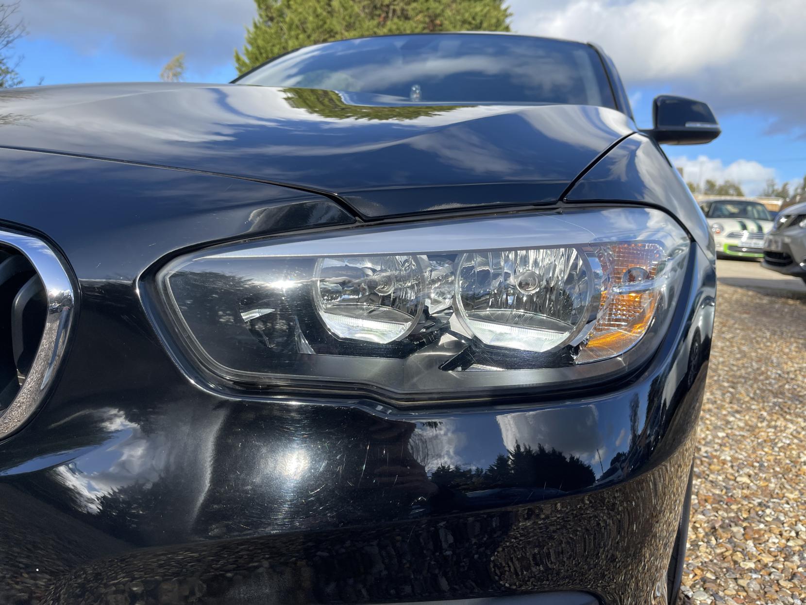 BMW 1 Series 1.6 118i SE Hatchback 3dr Petrol Manual Euro 6 (s/s) (136 ps)