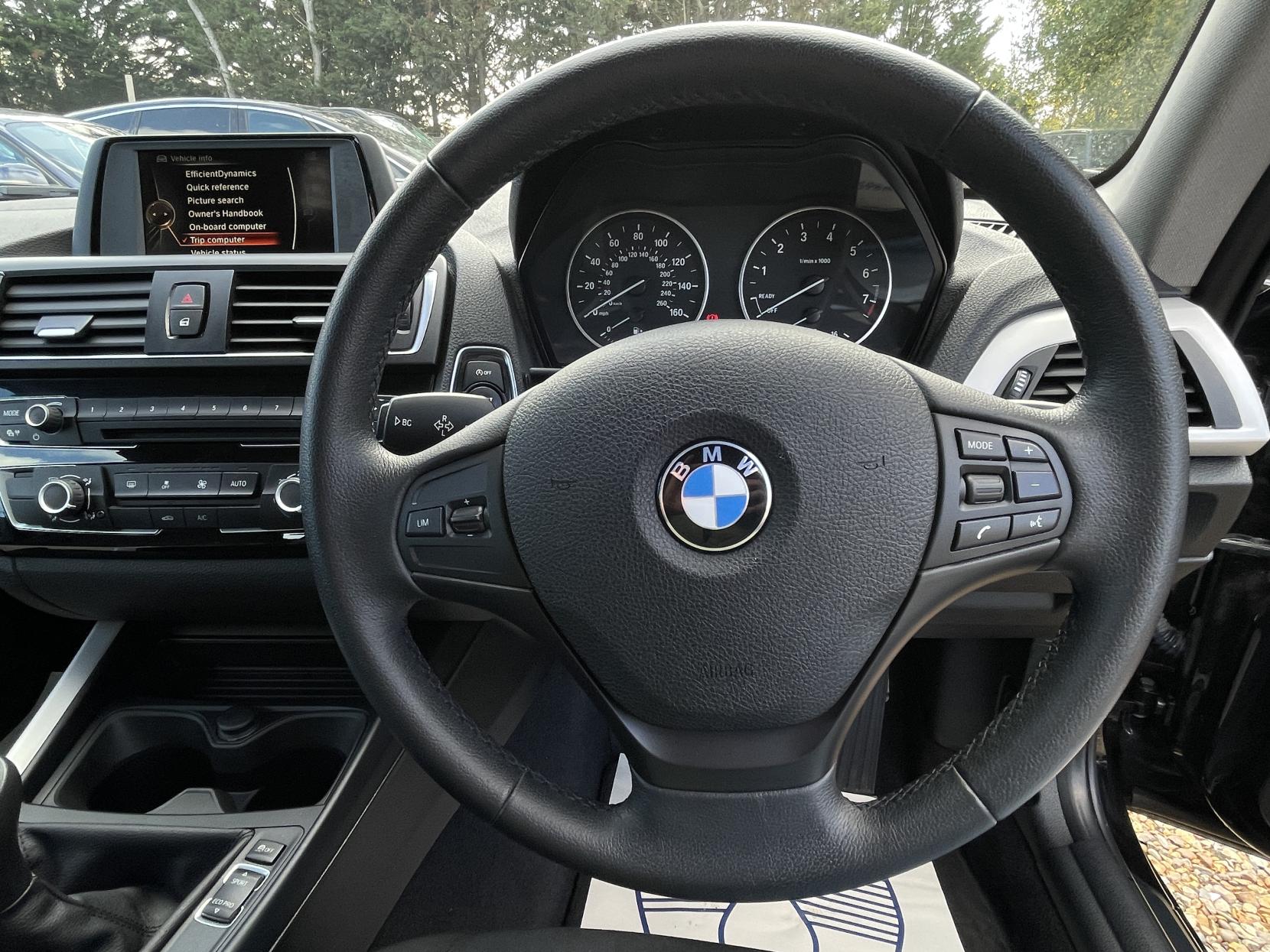 BMW 1 Series 1.6 118i SE Hatchback 3dr Petrol Manual Euro 6 (s/s) (136 ps)