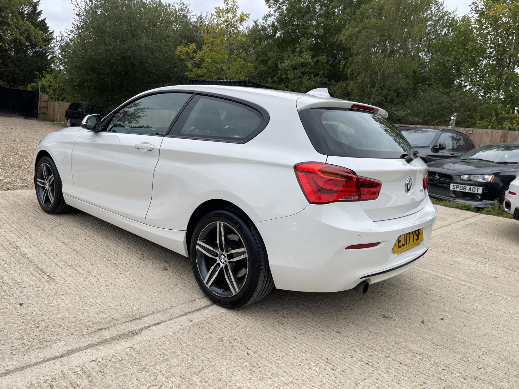 BMW 1 Series 1.5 118i Sport Hatchback 3dr Petrol Manual Euro 6 (s/s) (136 ps)