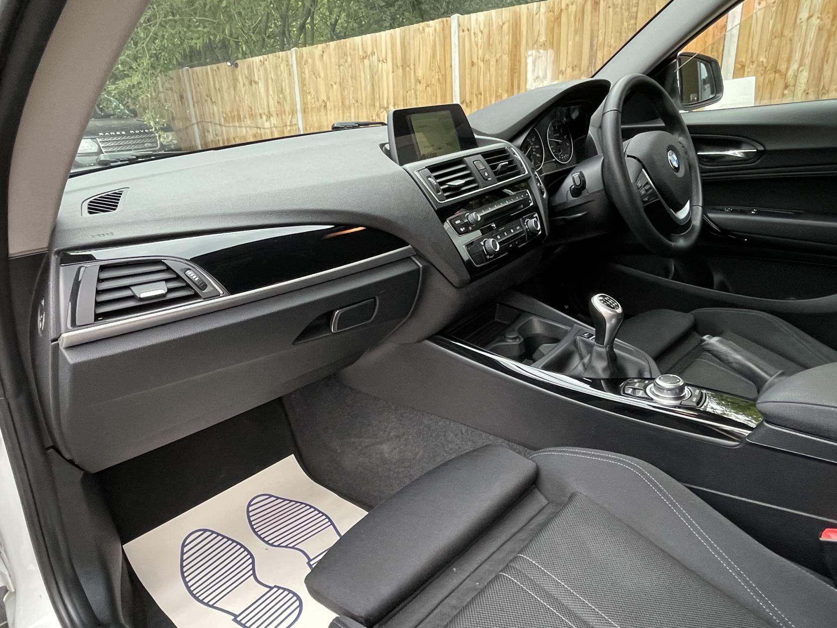 BMW 1 Series 1.5 118i Sport Hatchback 3dr Petrol Manual Euro 6 (s/s) (136 ps)