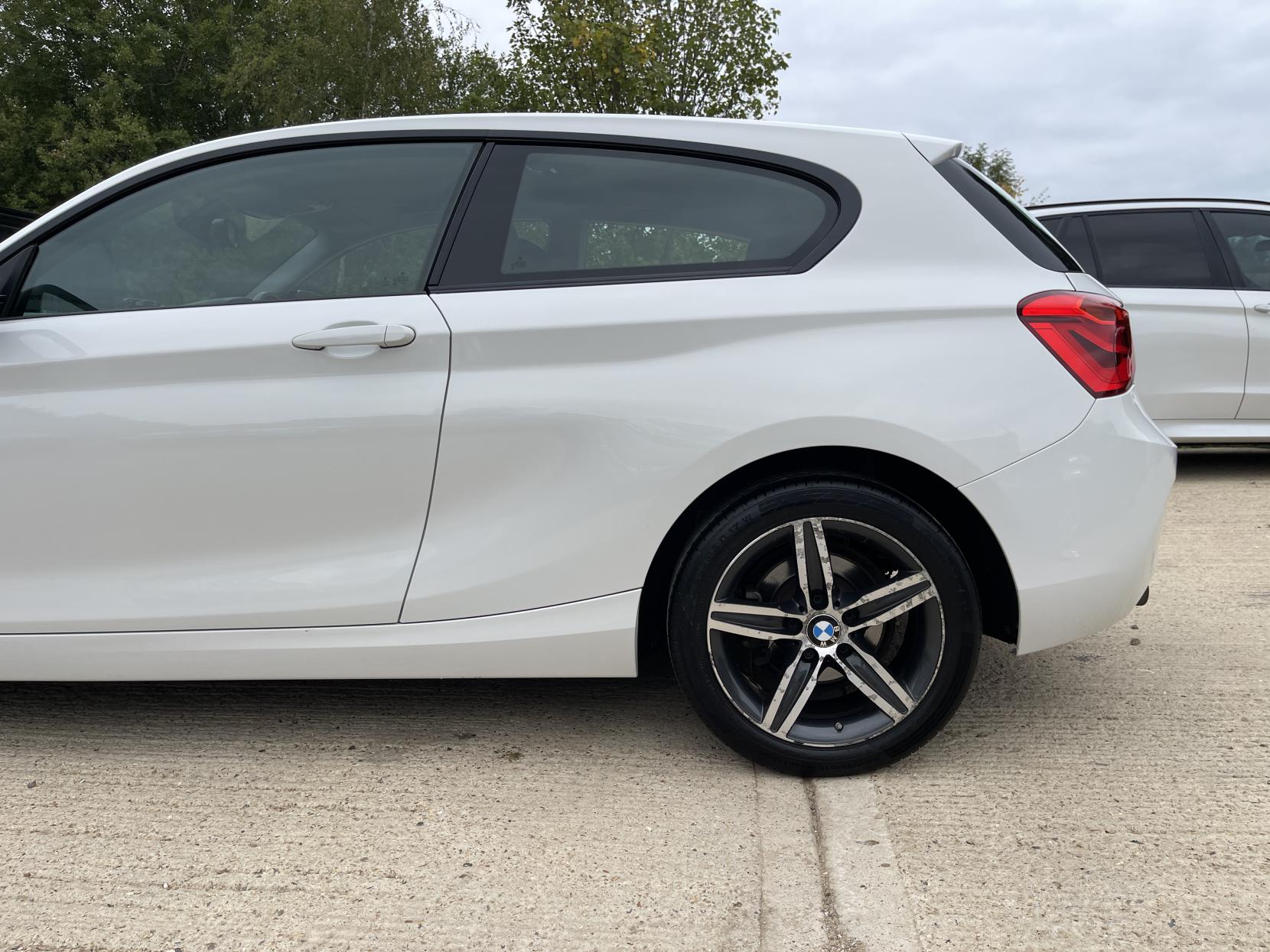 BMW 1 Series 1.5 118i Sport Hatchback 3dr Petrol Manual Euro 6 (s/s) (136 ps)