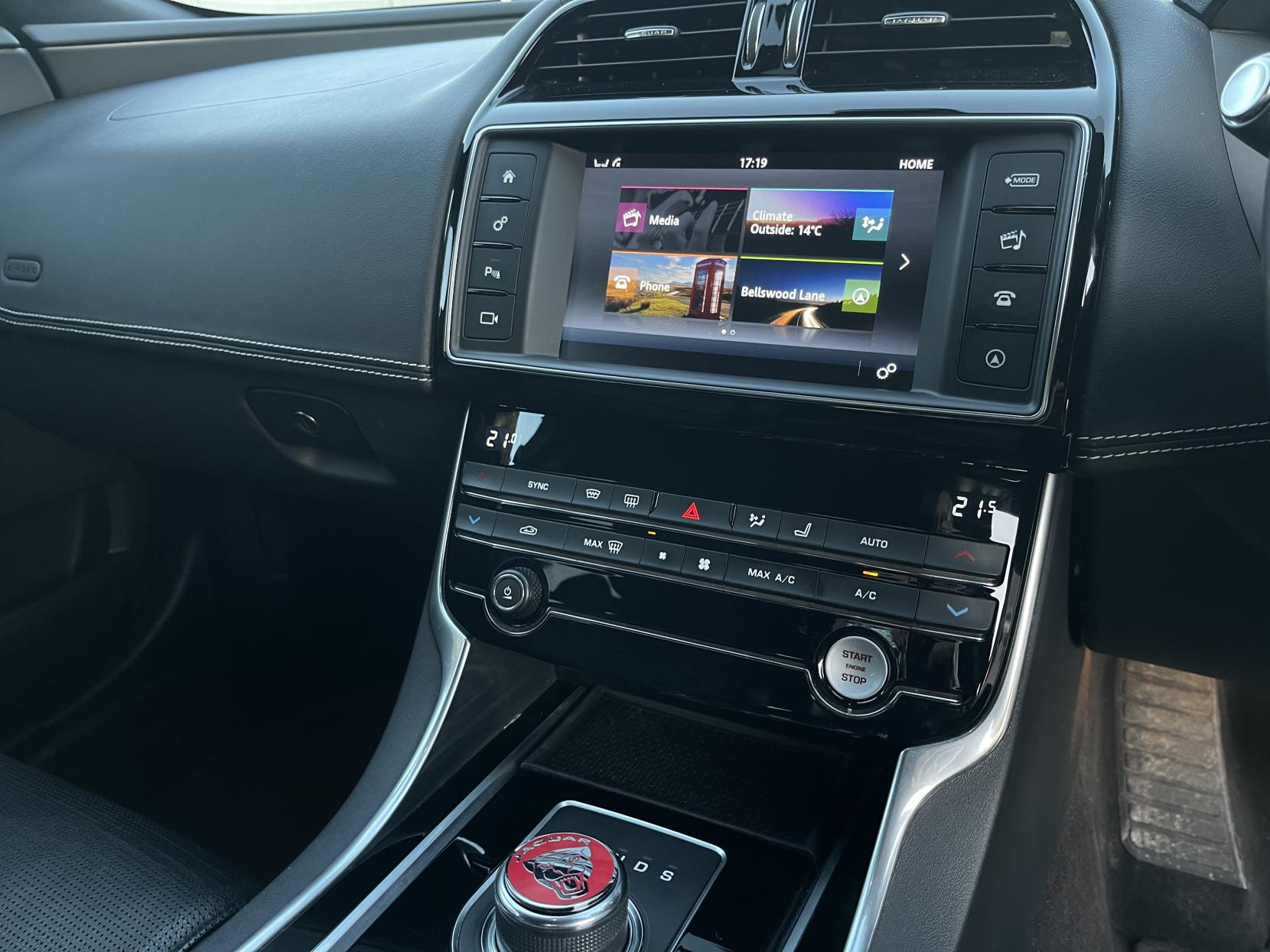 Jaguar XE 2.0d R-Sport Saloon 4dr Diesel Auto Euro 6 (s/s) (180 ps)