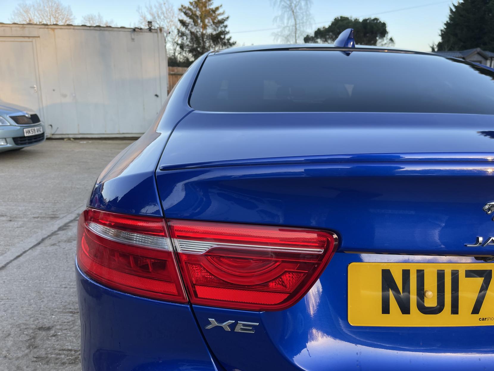 Jaguar XE 2.0d R-Sport Saloon 4dr Diesel Auto Euro 6 (s/s) (180 ps)