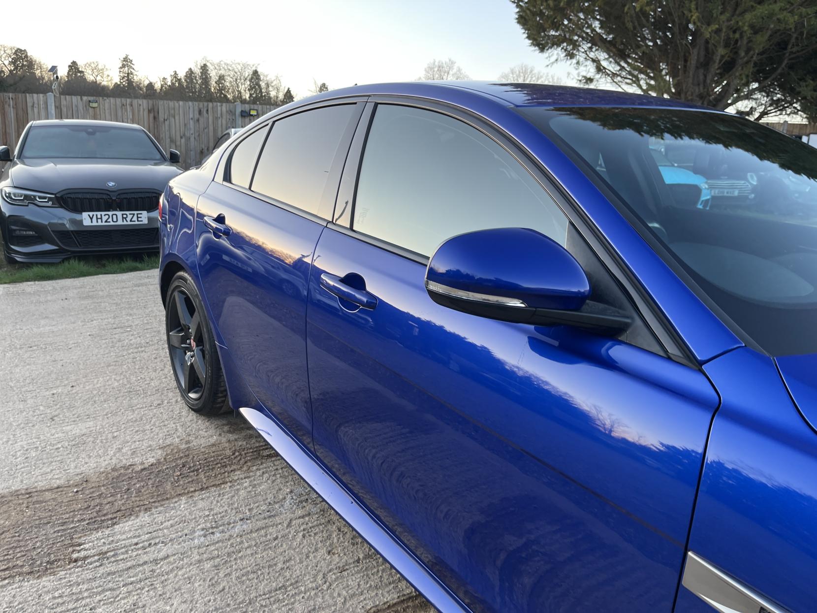 Jaguar XE 2.0d R-Sport Saloon 4dr Diesel Auto Euro 6 (s/s) (180 ps)