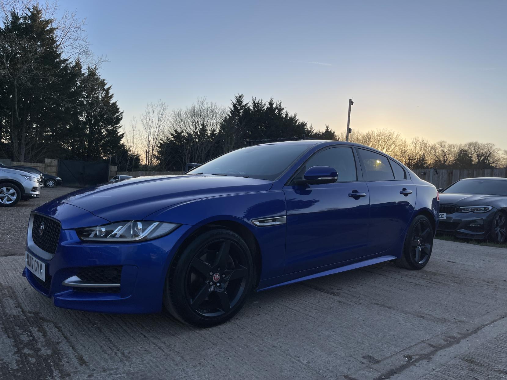 Jaguar XE 2.0d R-Sport Saloon 4dr Diesel Auto Euro 6 (s/s) (180 ps)