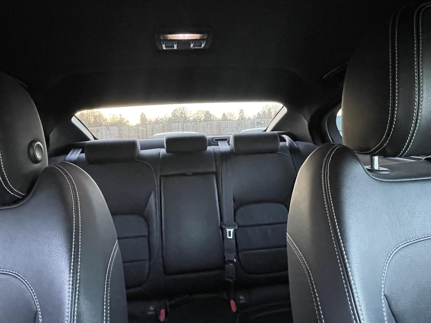 Jaguar XE 2.0d R-Sport Saloon 4dr Diesel Auto Euro 6 (s/s) (180 ps)