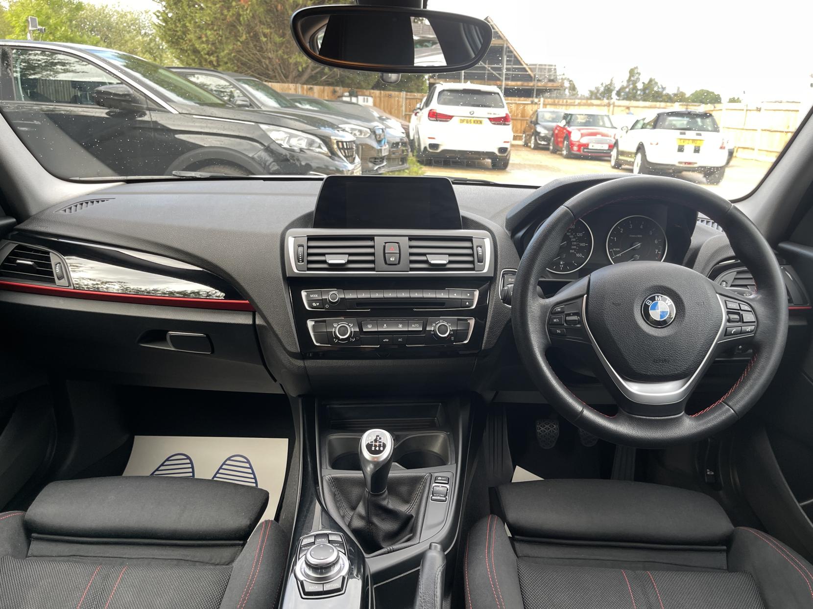 BMW 1 Series 1.5 118i Sport Hatchback 5dr Petrol Manual Euro 6 (s/s) (136 ps)