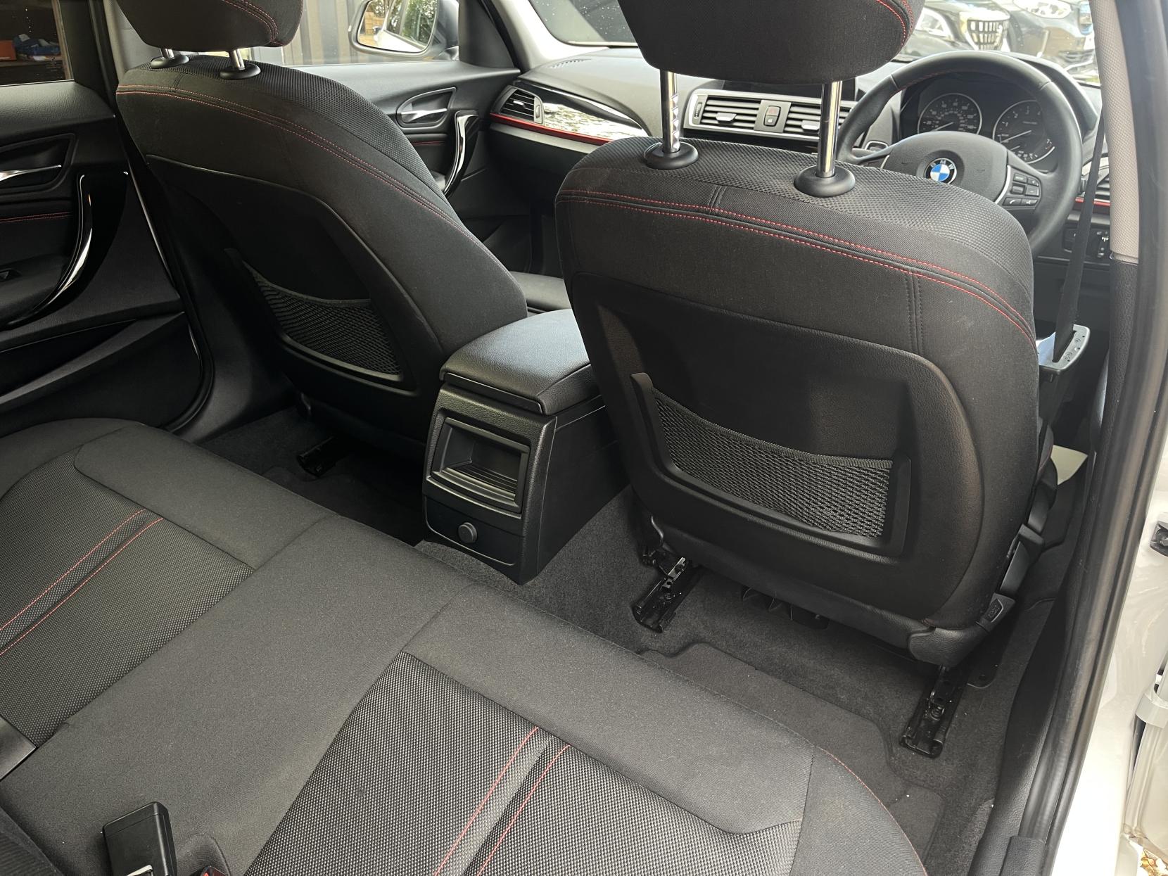 BMW 1 Series 1.5 118i Sport Hatchback 5dr Petrol Manual Euro 6 (s/s) (136 ps)