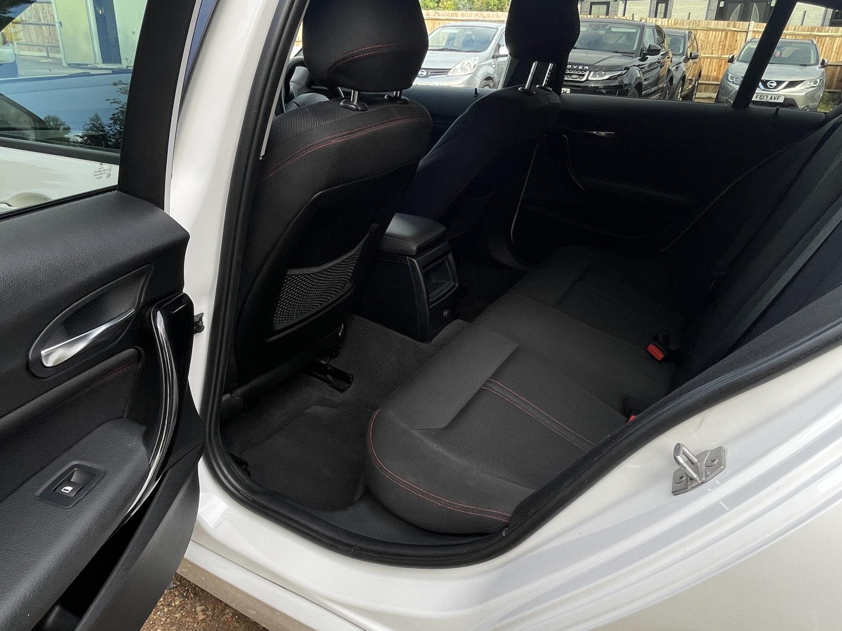 BMW 1 Series 1.5 118i Sport Hatchback 5dr Petrol Manual Euro 6 (s/s) (136 ps)