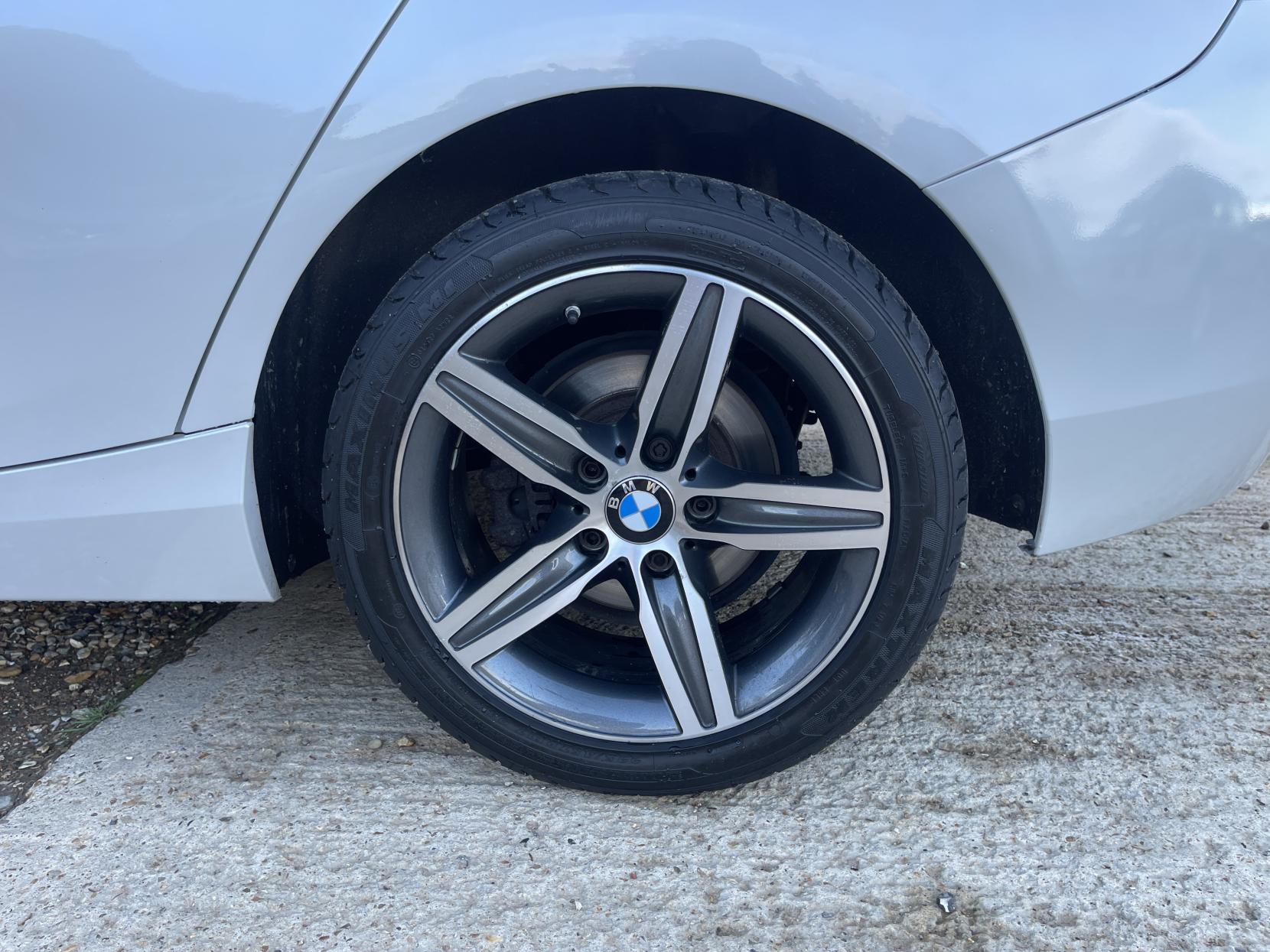 BMW 1 Series 1.5 118i Sport Hatchback 5dr Petrol Manual Euro 6 (s/s) (136 ps)