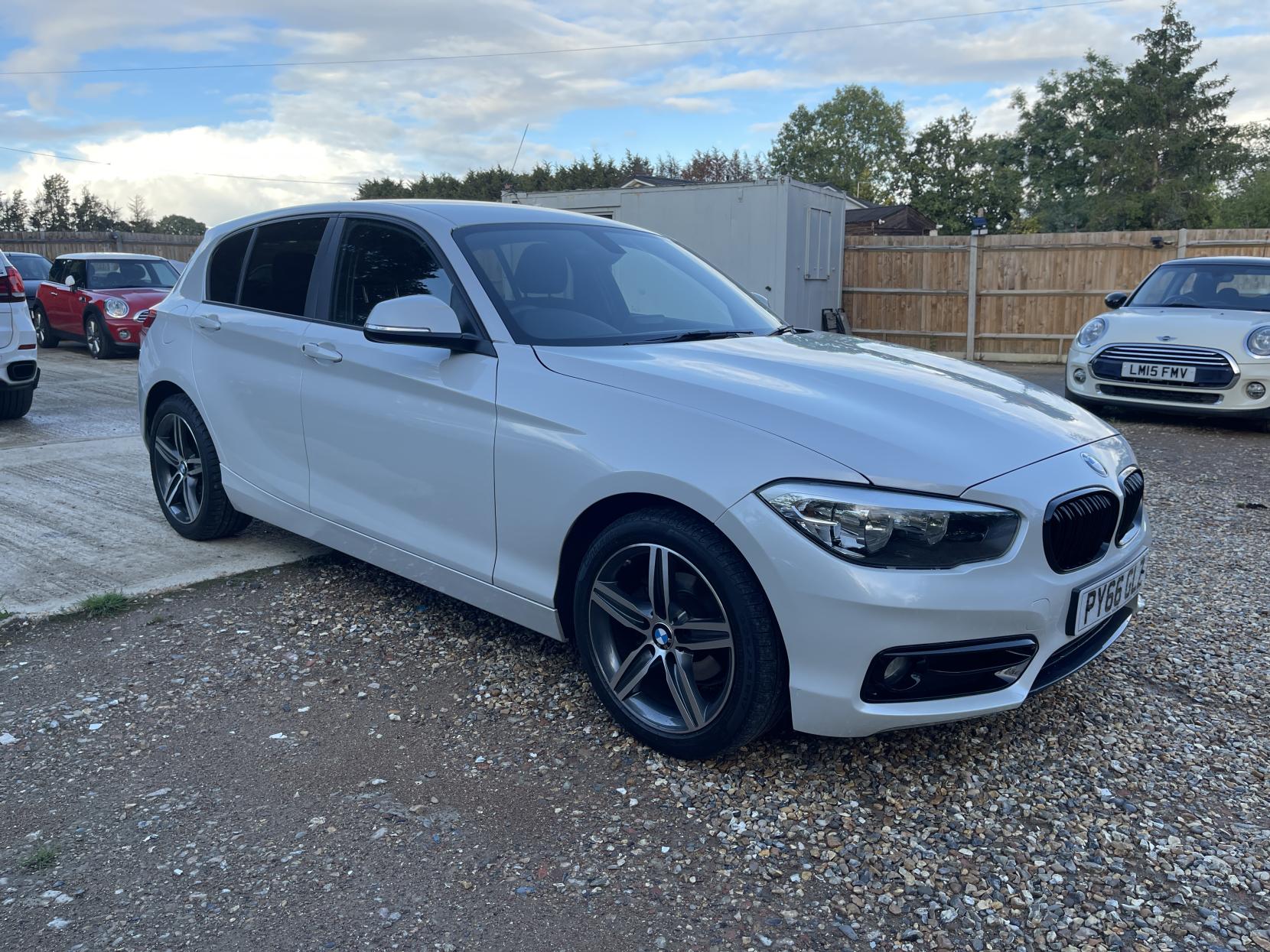 BMW 1 Series 1.5 118i Sport Hatchback 5dr Petrol Manual Euro 6 (s/s) (136 ps)