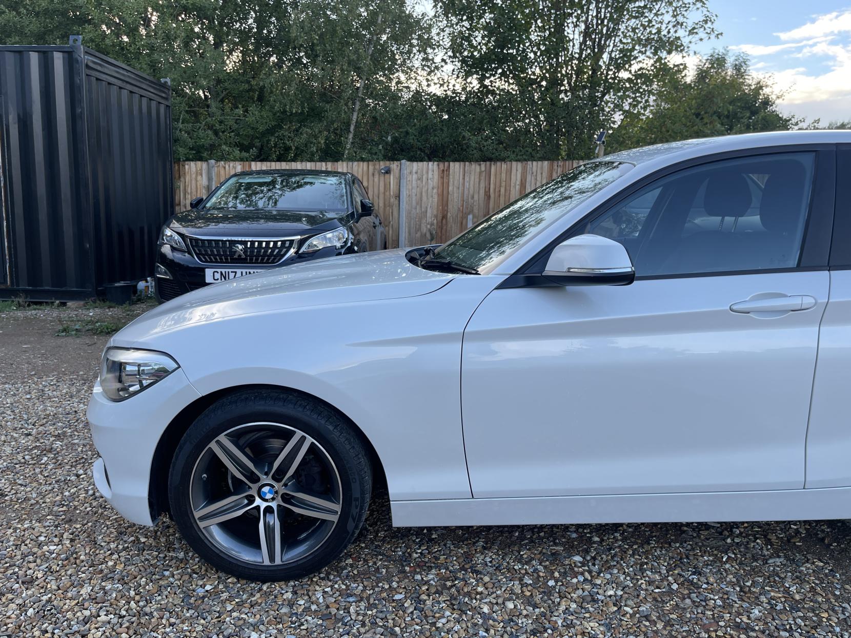 BMW 1 Series 1.5 118i Sport Hatchback 5dr Petrol Manual Euro 6 (s/s) (136 ps)
