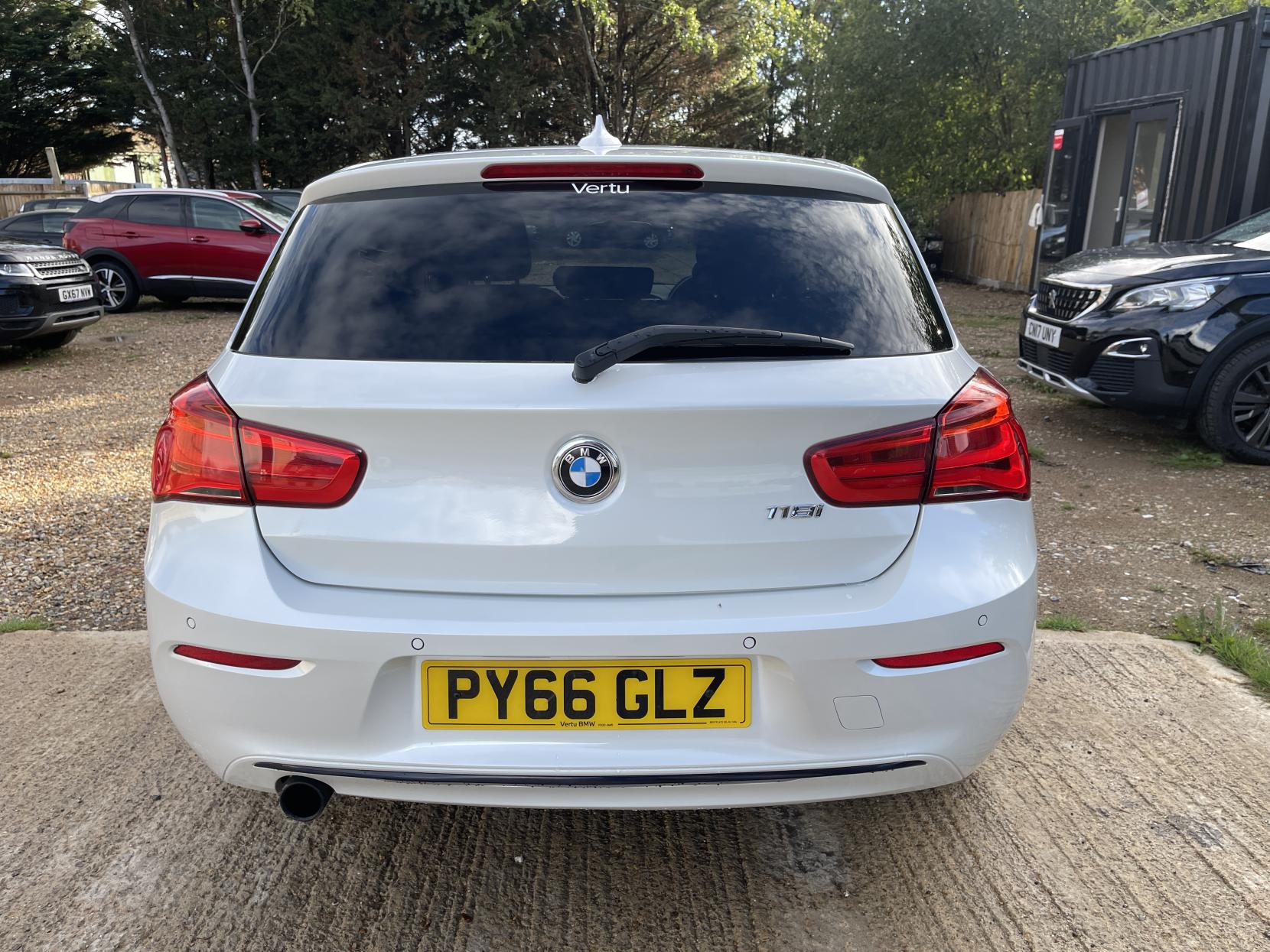 BMW 1 Series 1.5 118i Sport Hatchback 5dr Petrol Manual Euro 6 (s/s) (136 ps)