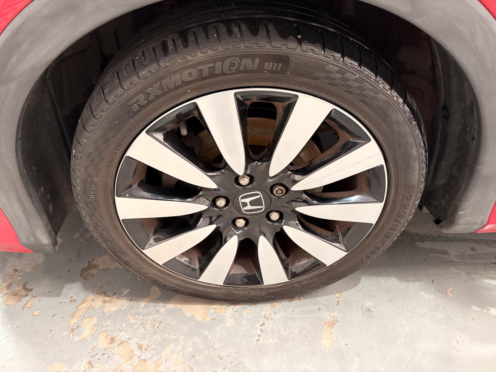 Vehicle Image 12