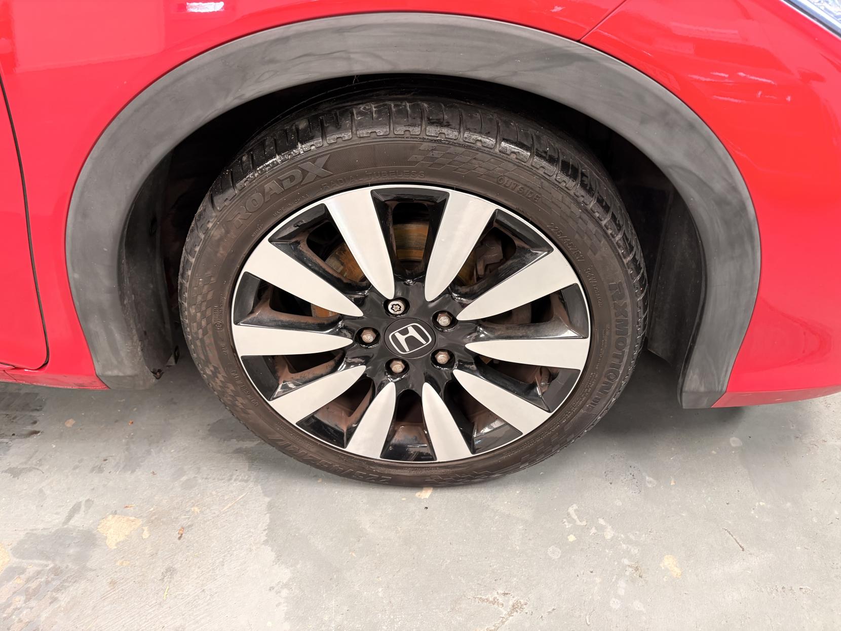 Vehicle Image 11