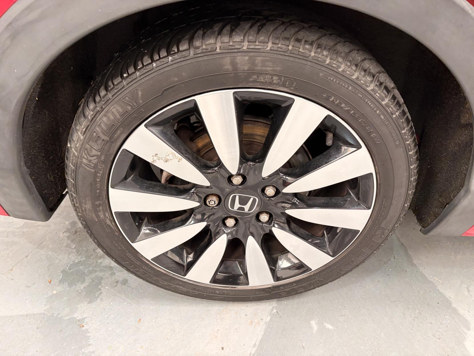 Vehicle Image 14