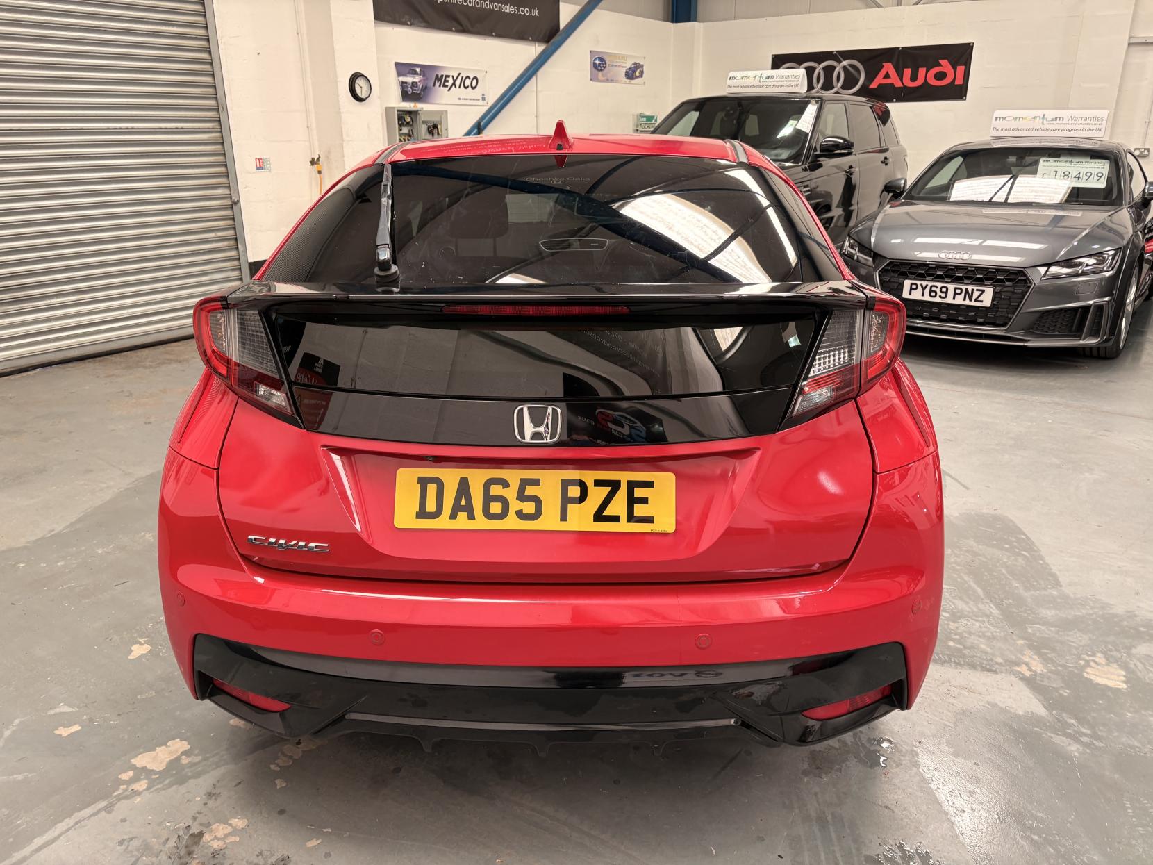 Vehicle Image 7