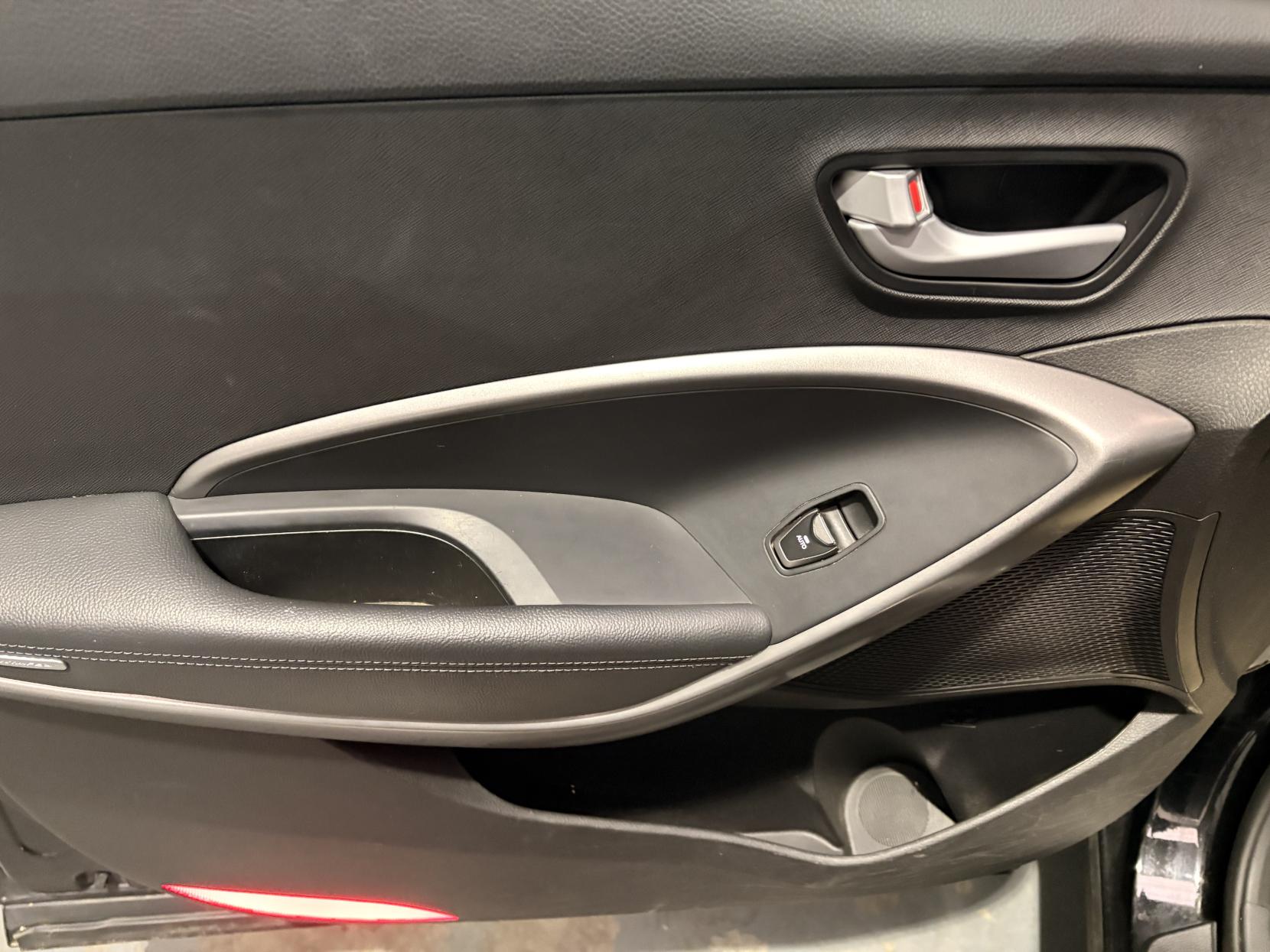 Vehicle Image 33