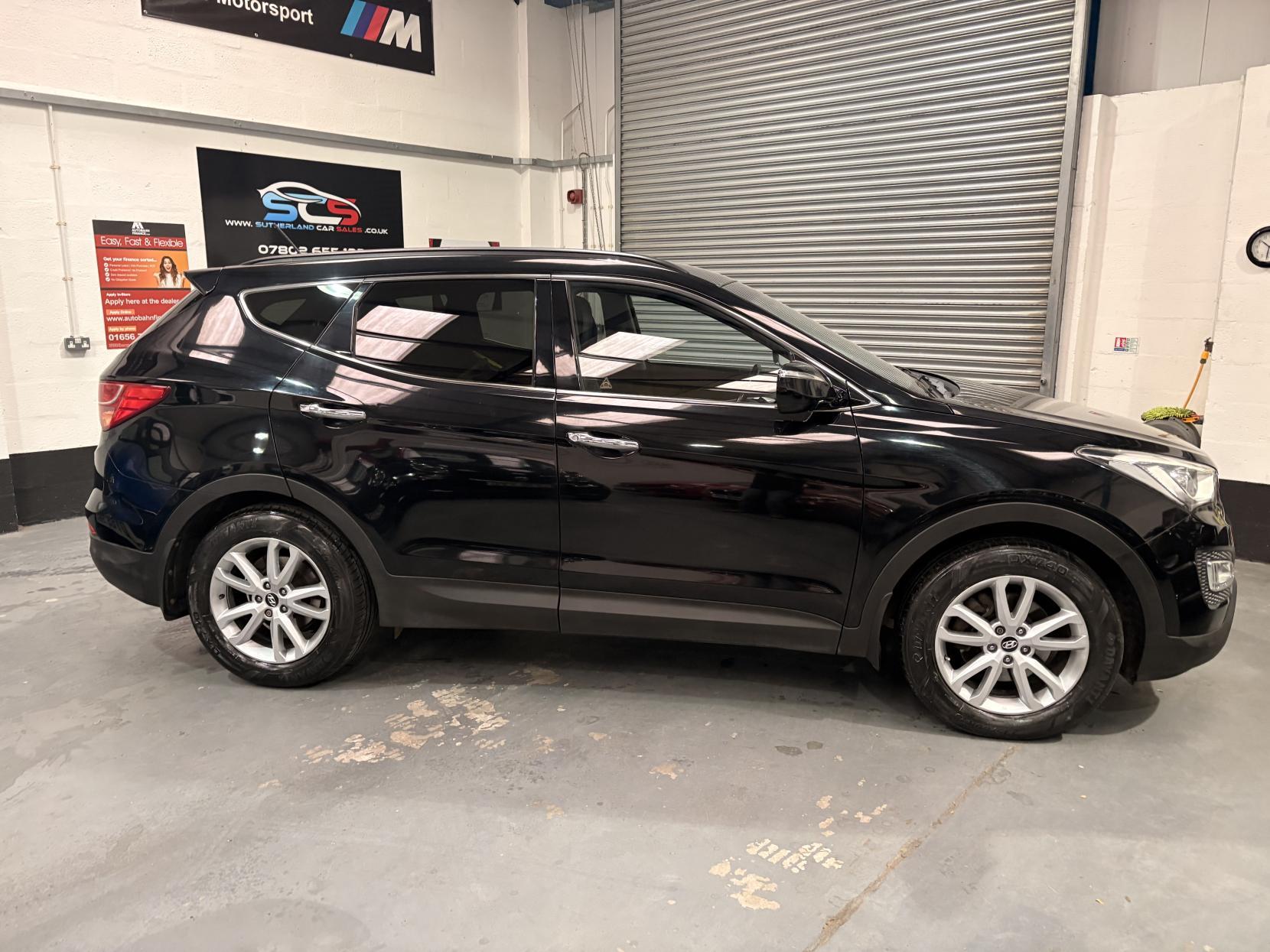 Hyundai SANTA FE 2.2 CRDi Premium SUV 5dr Diesel Manual 4WD Euro 5 (5 seat) (194 bhp)