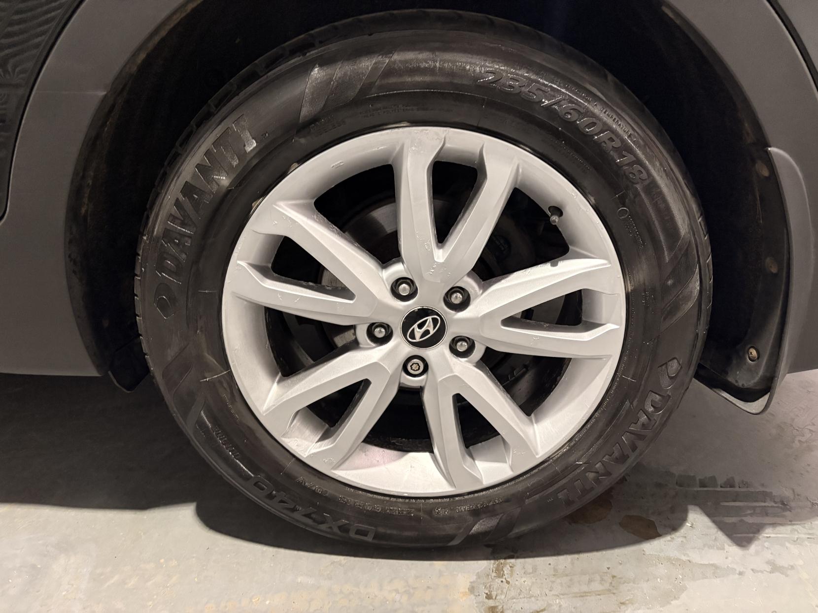 Vehicle Image 19