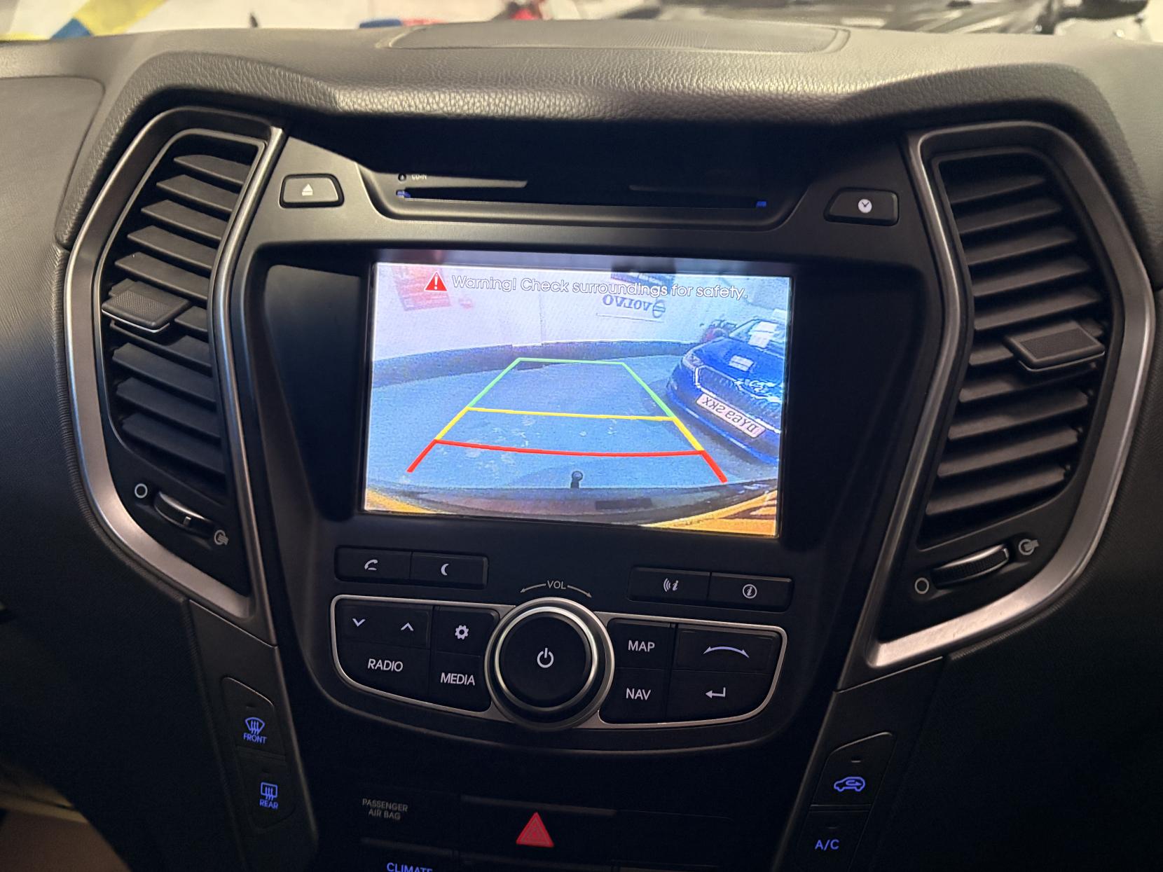 Vehicle Image 25