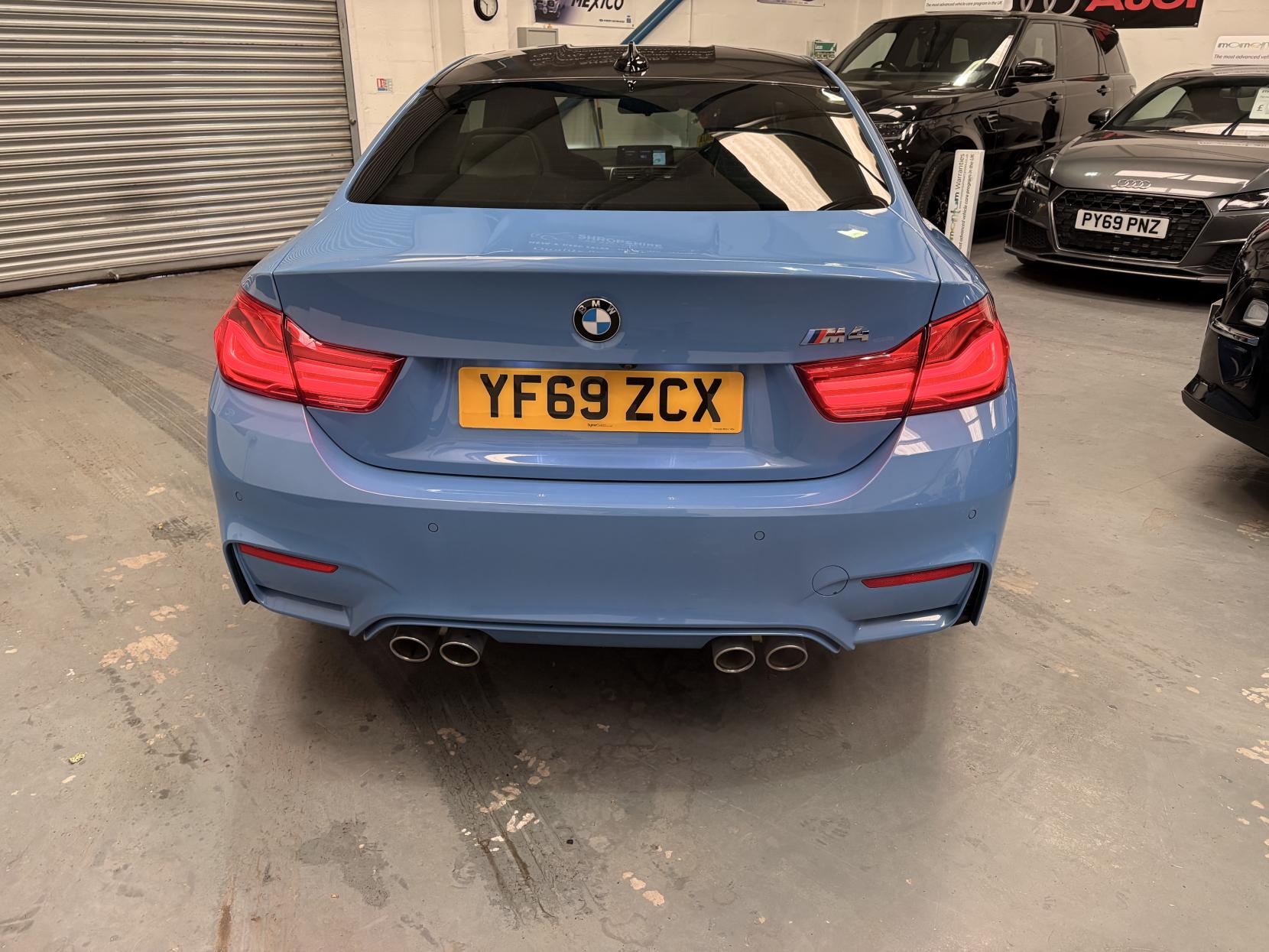 Vehicle Image 8