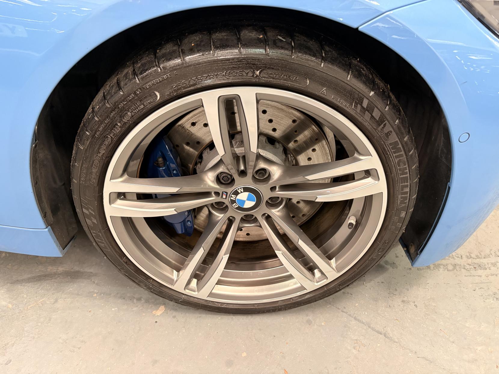 Vehicle Image 17