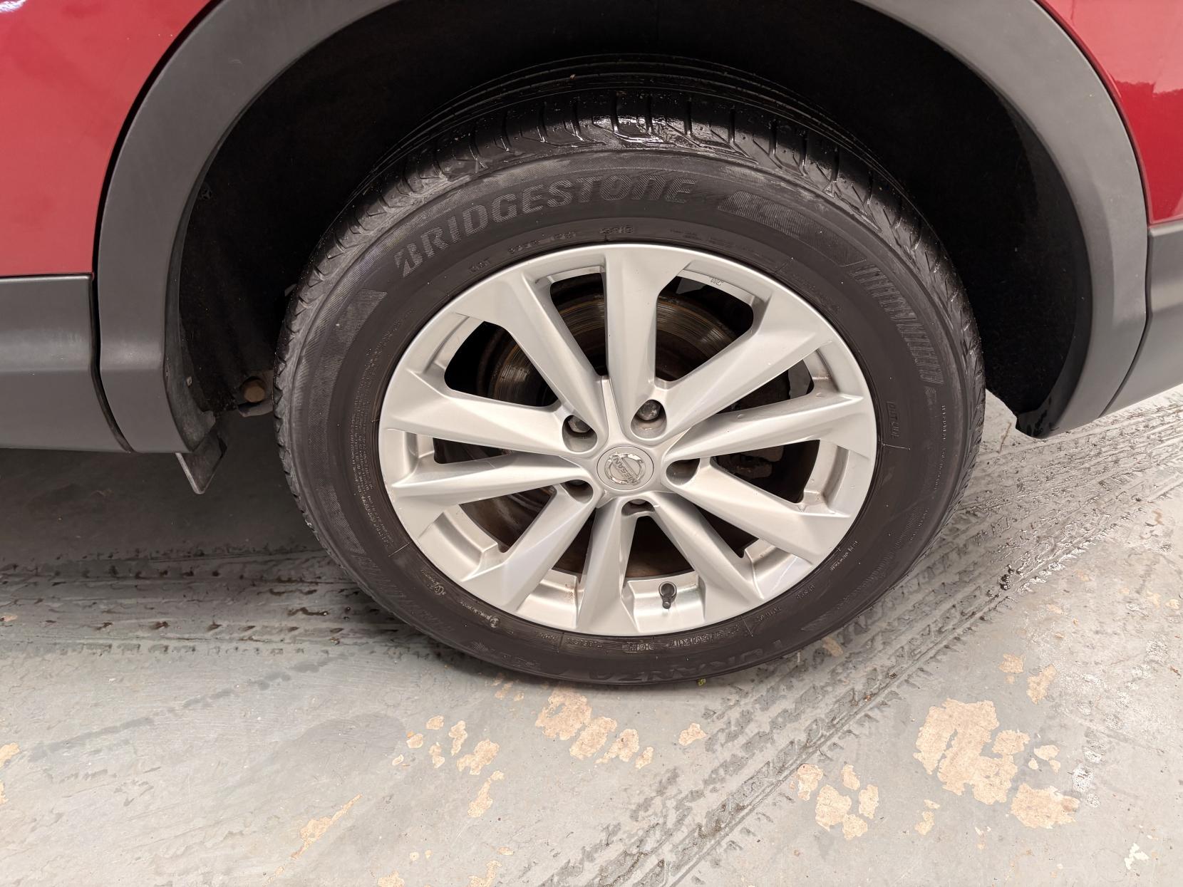 Vehicle Image 15