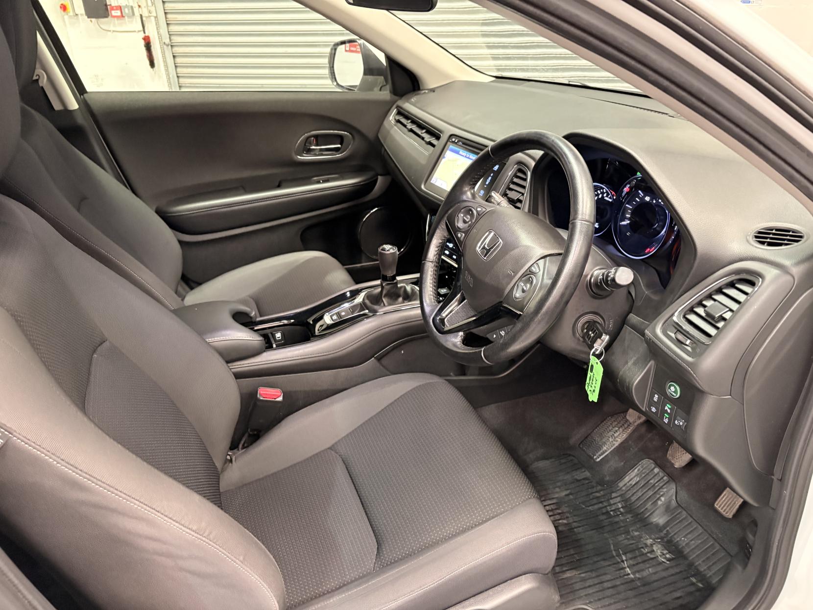 Vehicle Image 18