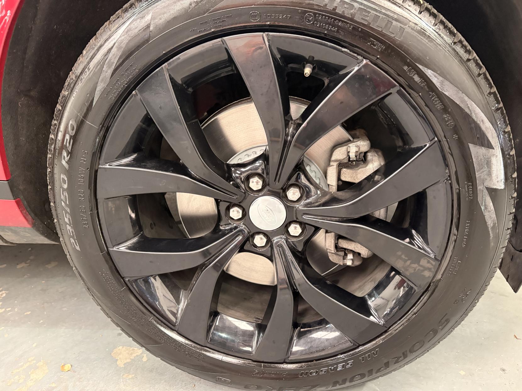 Vehicle Image 16