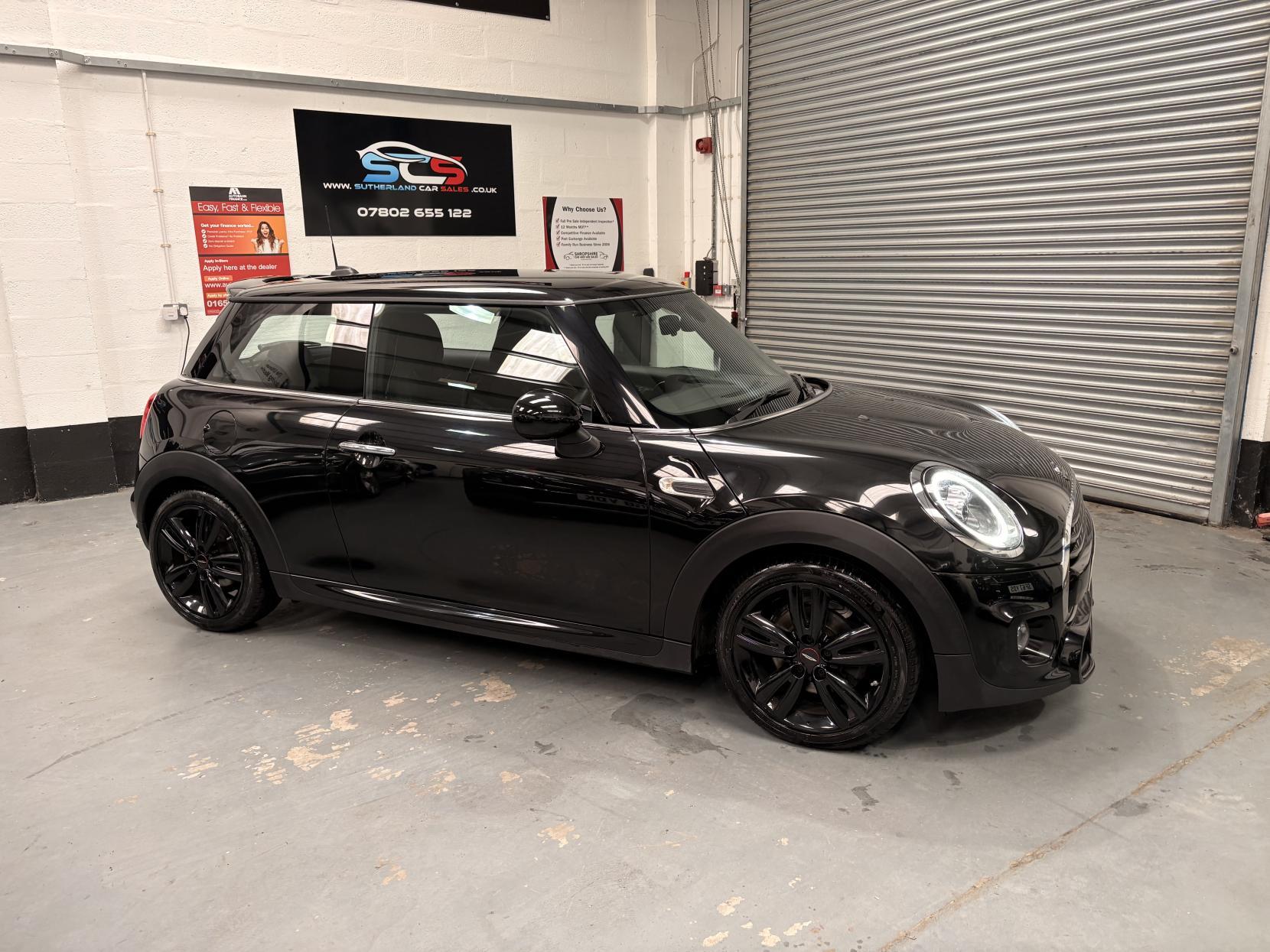 MINI Hatch 1.5 Cooper Sport Hatchback 3dr Petrol Manual Euro 6 (s/s) (136 ps)