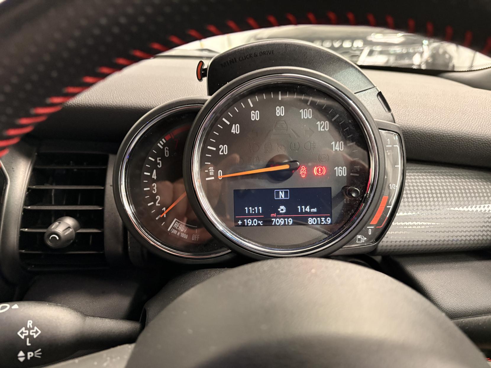 Vehicle Image 22