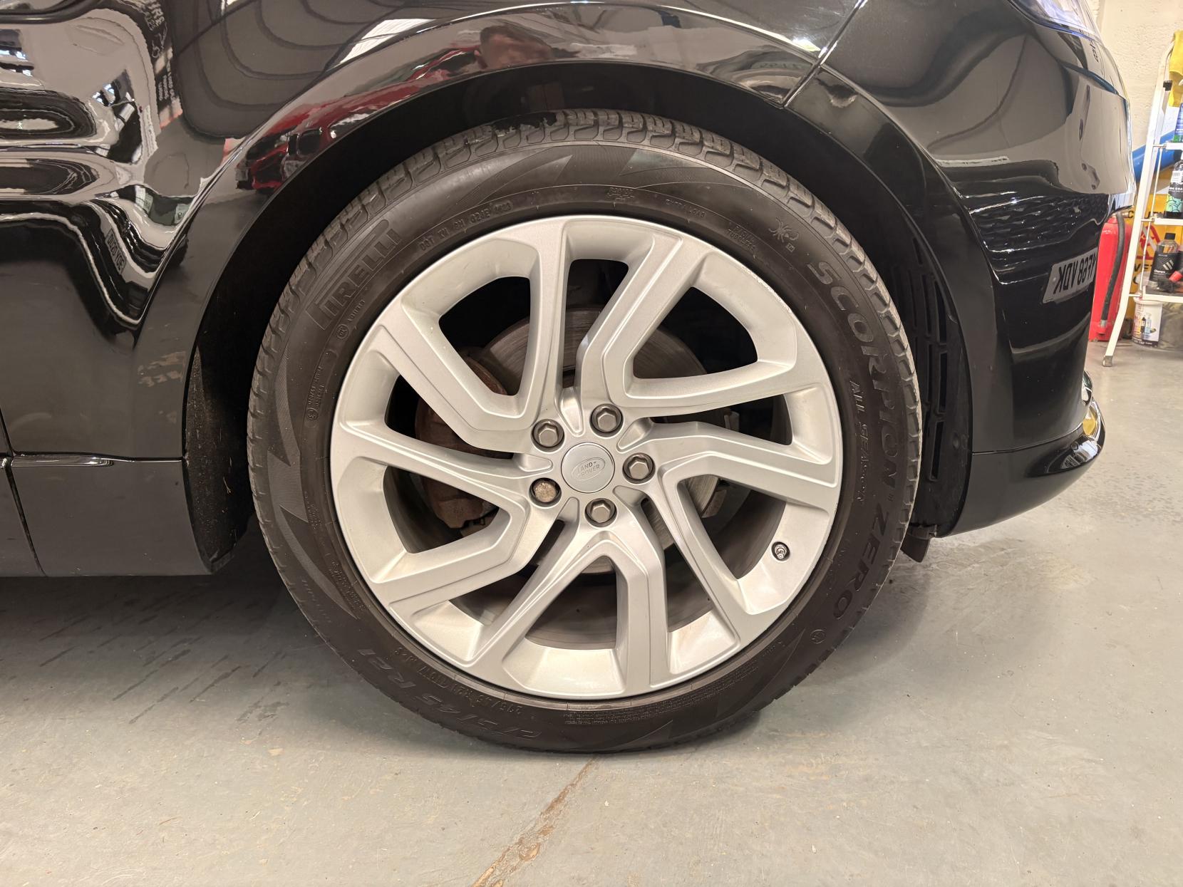 Vehicle Image 15