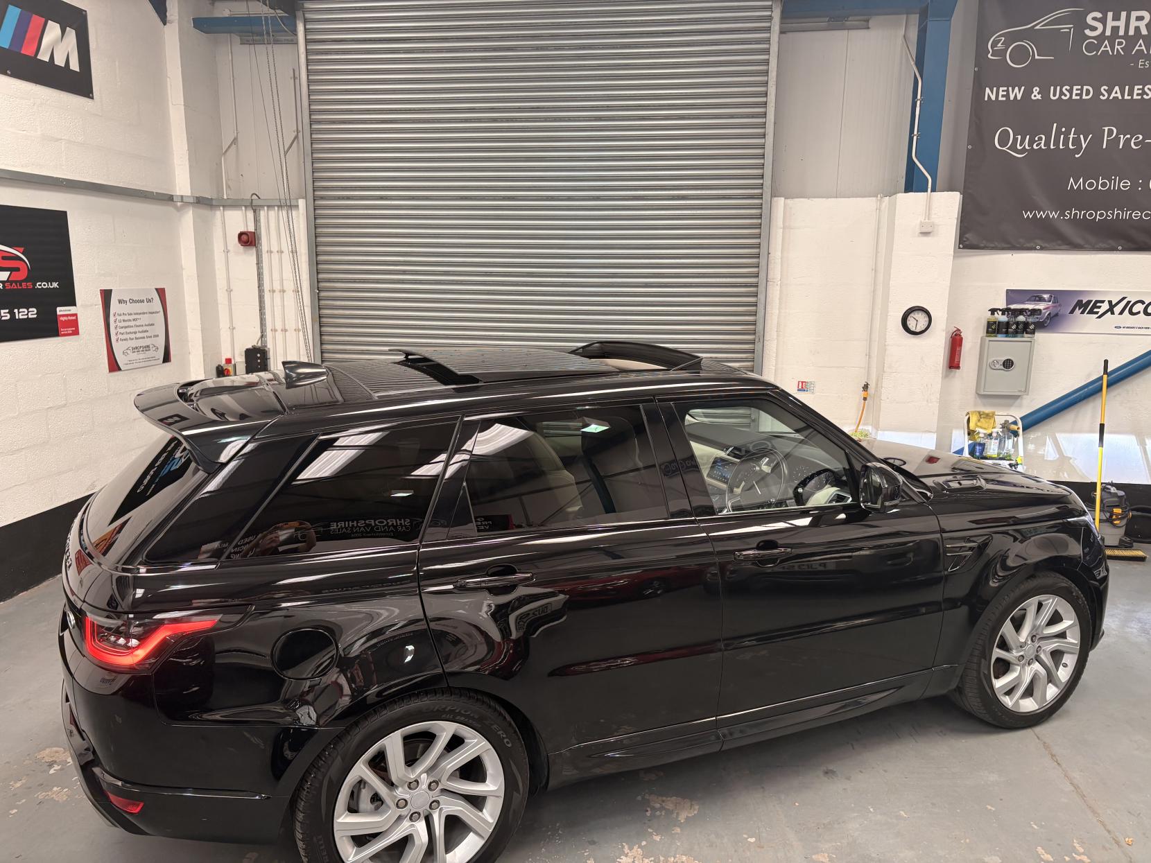 Vehicle Image 10