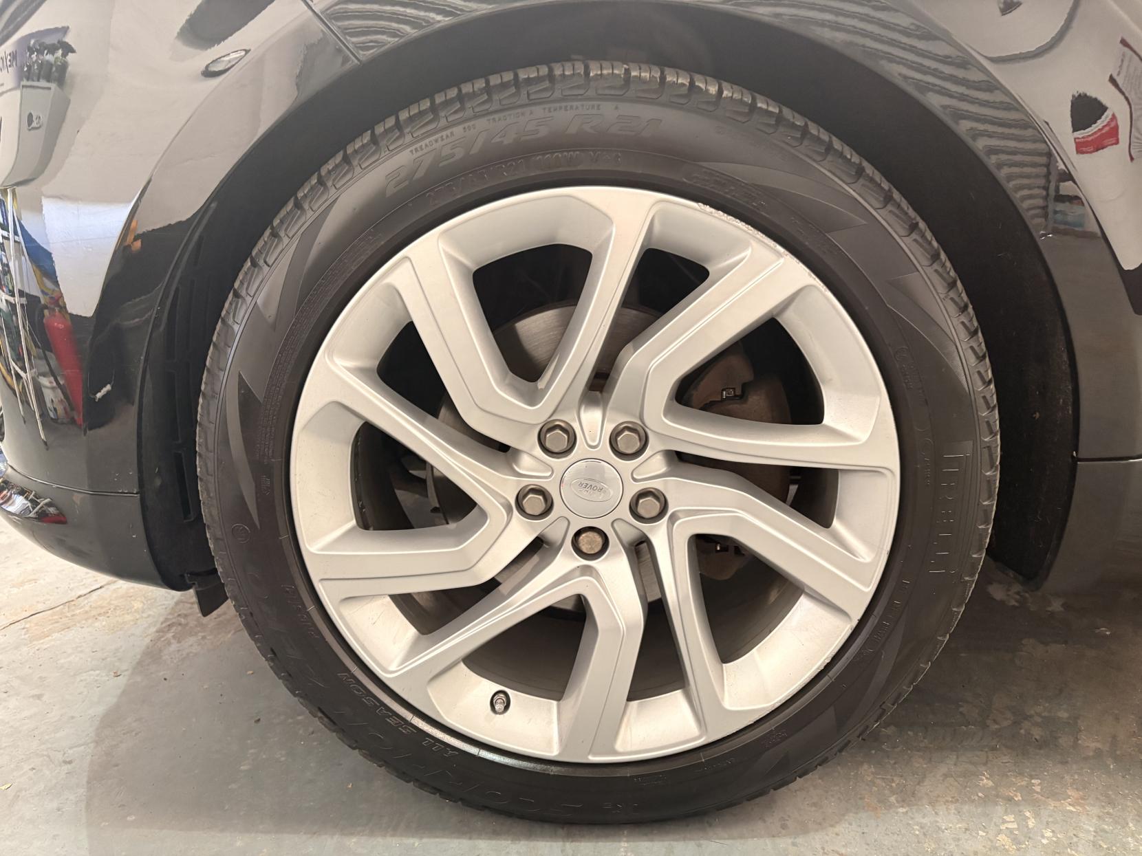 Vehicle Image 16