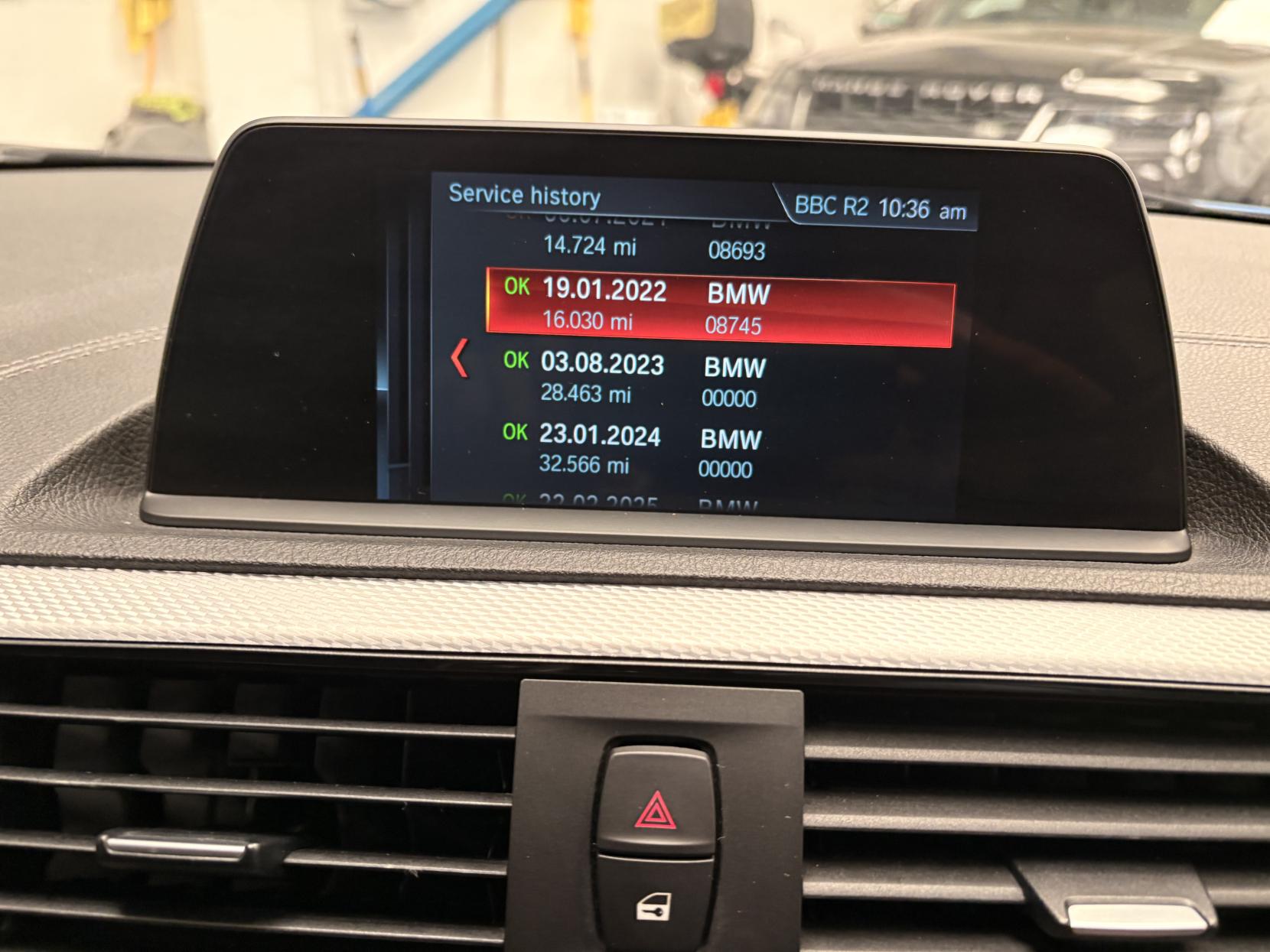 Vehicle Image 21