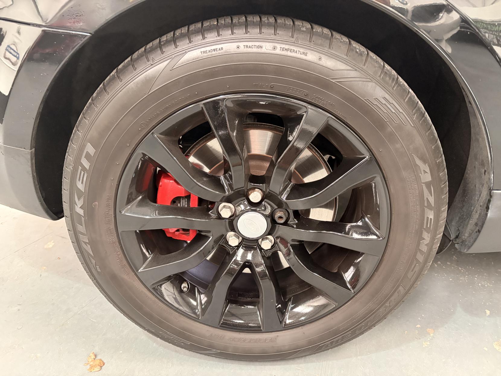 Vehicle Image 16