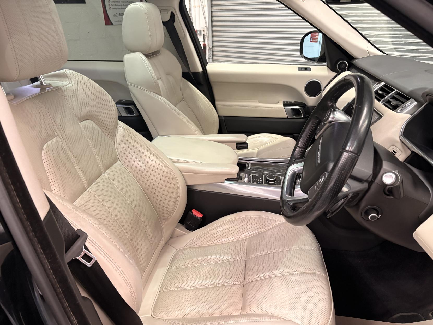 Vehicle Image 22